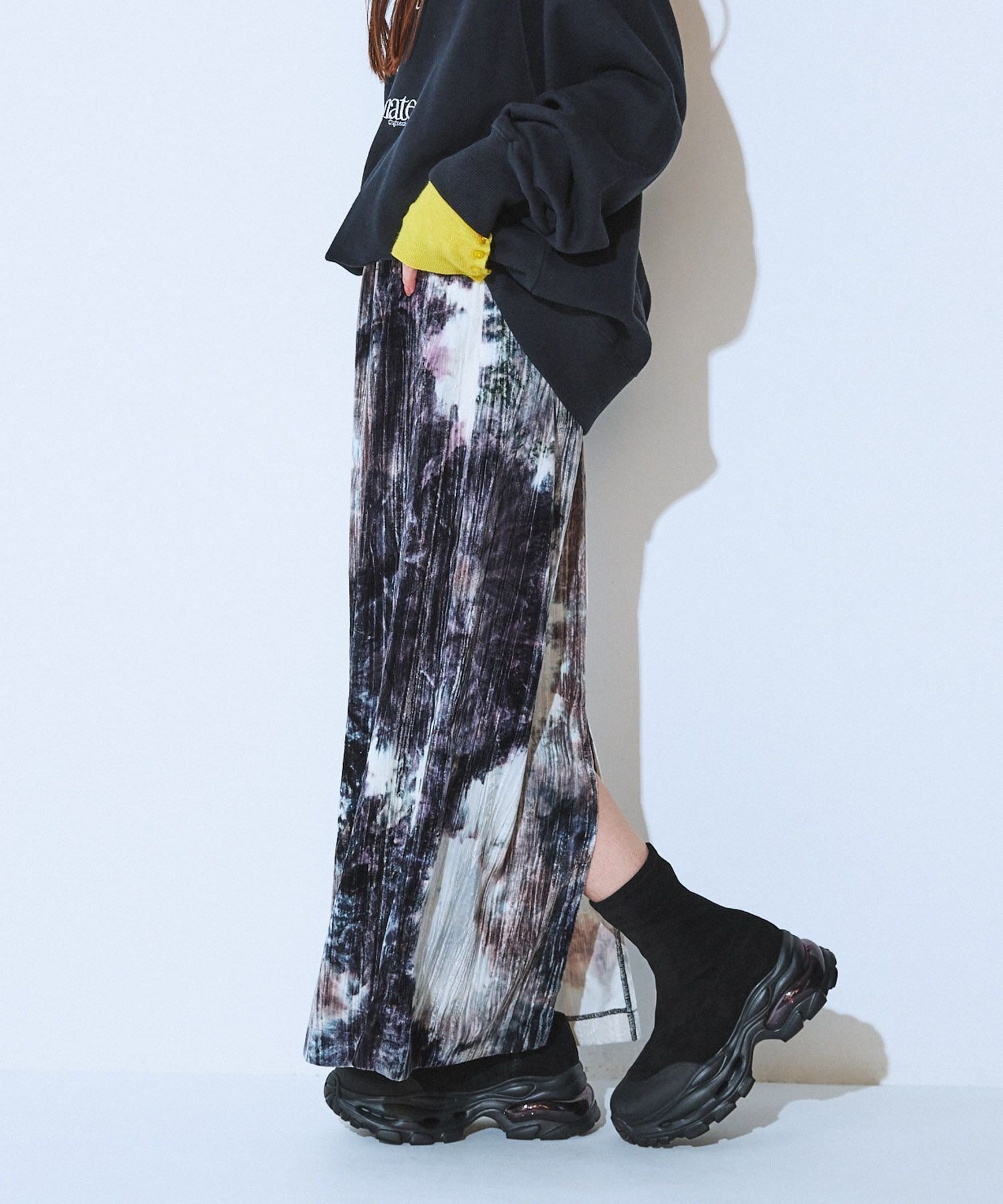 【ジーナシス/JEANASiS】のタイダイベロアナロースカート インテリア・キッズ・メンズ・レディースファッション・服の通販 founy(ファニー) ファッション Fashion レディースファッション Fashion for Women スカート Skirts インナー Innerwear ショート Short, Short Length シンプル Simple, Minimal ストレート Straight, Straight Cut バランス Balance, Style Balance ベロア Velour, Soft Velvet おすすめ Recommended / Our Picks グレー系その他|ID: prp329100004794076 ipo3291000000034894605