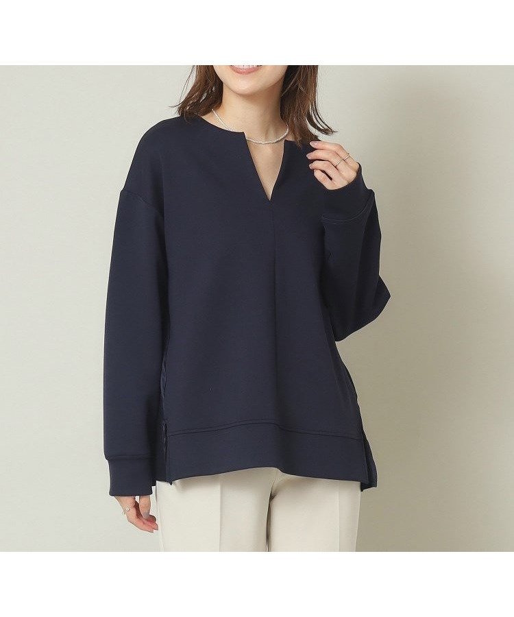 【イッツデモ/ITS' DEMO】の【手洗い可】キーネックプルオーバー インテリア・キッズ・メンズ・レディースファッション・服の通販 founy(ファニー) 　ファッション　Fashion　レディースファッション　Fashion for Women　トップス・カットソー　Cut & Sew Tops　カジュアルプルオーバー・ニットトップス　Pullovers & Knit Tops / Casual Pullovers　サテン　Satin, Glossy Fabric　スマート　Smart, Elegant　スリット　Slit, Slit Detail　フロント　Front, Front Design　リラックス　Relax, Relaxed Fit　エレガント 上品　Elegant　ネイビー|ID: prp329100004794135 ipo3291000000034785052