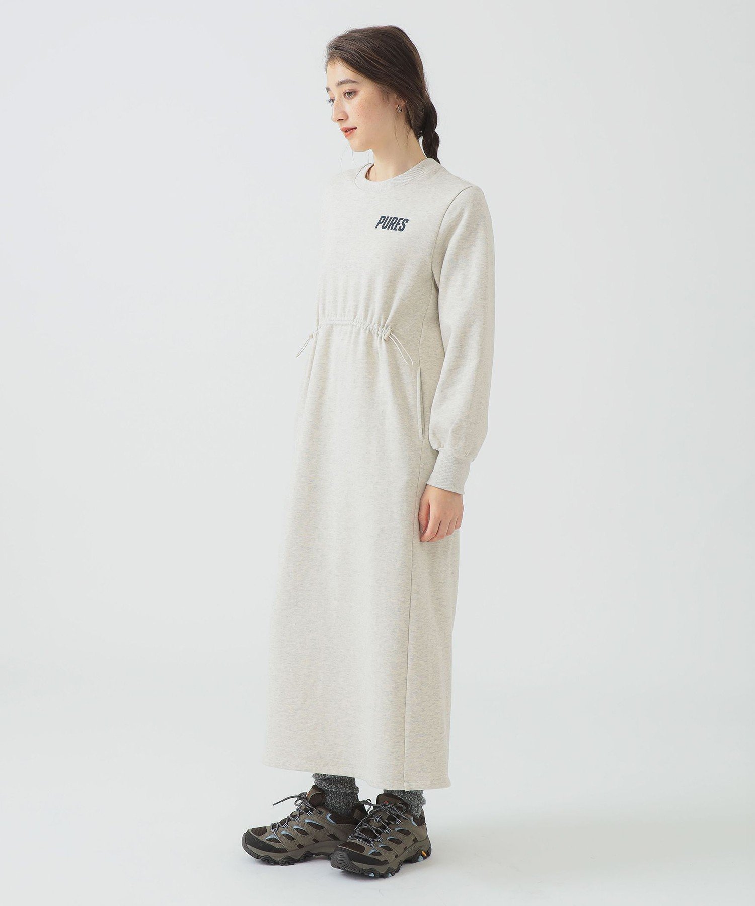 【ビーミングライフストアバイビームス/B:MING LIFE STORE by BEAMS】の裏毛ロゴ ワンピース 25AW 体型カバー 楽ちん 人気、トレンドファッション・服の通販 founy(ファニー) 　ファッション　Fashion　レディースファッション　Fashion for Women　ワンピース　Dresses　スポーティ　Sporty, Casual Athletic　フロント　Front, Front Design　プリント　Print, Printed Pattern　ベスト　Vest, Waistcoat　ポケット　Pocket, Pocket Detail　リラックス　Relax, Relaxed Fit　楽ちん　Easy Fit, Comfortable　再入荷　Restock / Back in Stock　おすすめ　Recommended / Our Picks　2025年　2025　2025-2026秋冬・A/W　Autumn/Winter 2025–26 AW25–26　 other-1|ID: prp329100004794184 ipo3291000000034936972