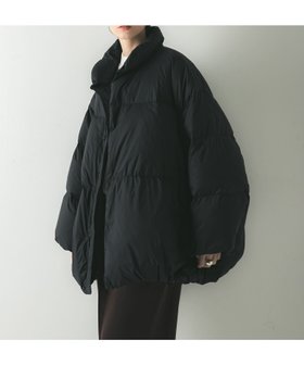 【アーバンリサーチ/URBAN RESEARCH】の『別注』onit×URBAN RESEARCH ボリュームダウンコート 人気、トレンドファッション・服の通販 founy(ファニー) ファッション Fashion レディースファッション Fashion for Women アウター Coat / Outerwear Collection コート・ロングコート・ピーコート Long Coats, Peacoats & More ダウンジャケット・軽量ダウン Warm & Lightweight Down Jackets 軽量 Lightweight, Ultra Light スピンドル Spindle, Drawcord ダウン Down, Puffer 人気 Popular, Best Seller フェザー Feather, Feather Detail 別注 Limited Edition, Custom Order A/W・秋冬 Autumn/Winter 冬 Winter / This Winter 2025年 2025 2025-2026秋冬・A/W Autumn/Winter 2025–26 AW25–26 |ID:prp329100004794188