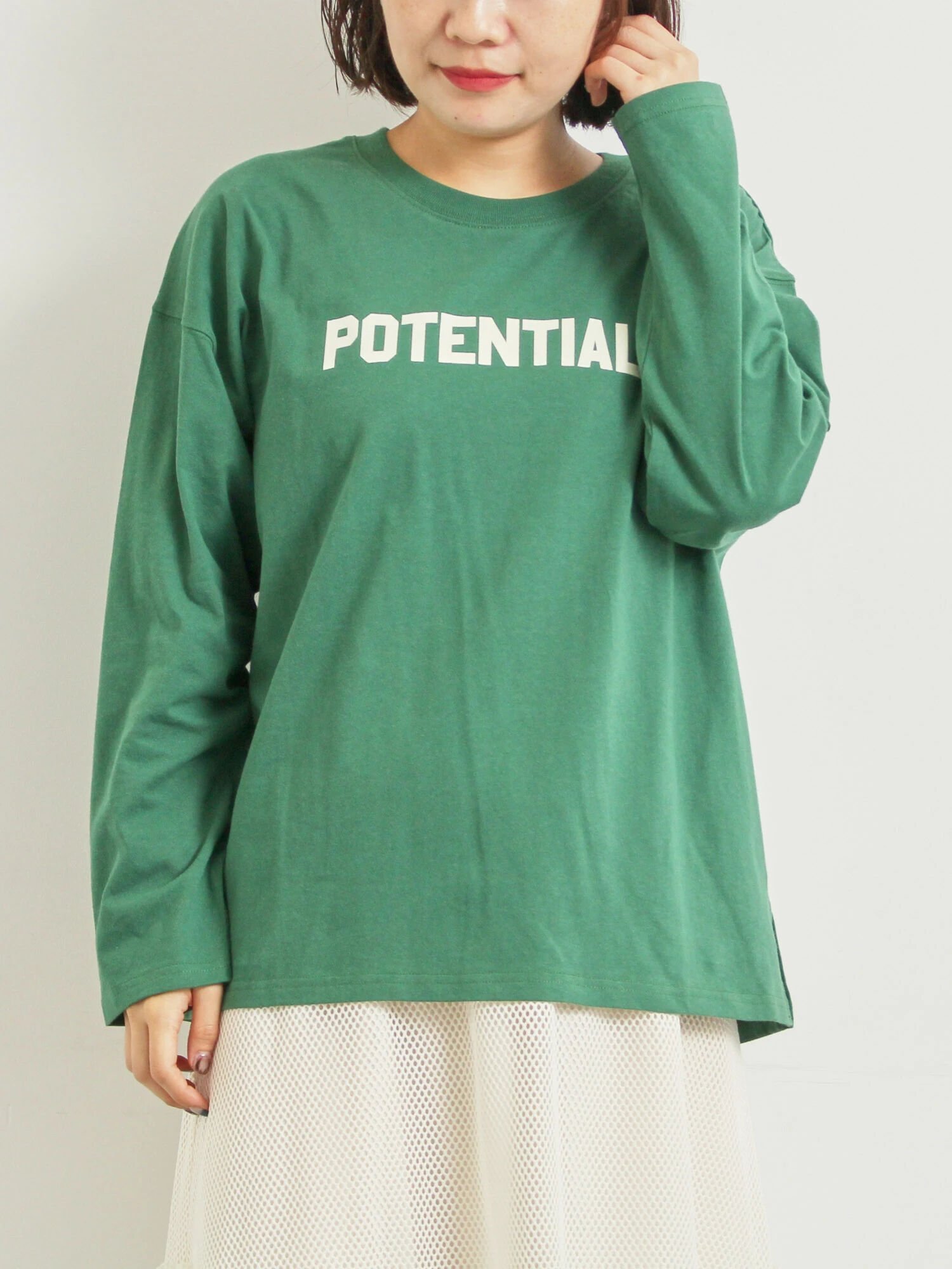 【サマンサモスモス/Samansa Mos2】の柄アソートフロッキープリントロングTシャツ インテリア・キッズ・メンズ・レディースファッション・服の通販 founy(ファニー) 　ファッション　Fashion　レディースファッション　Fashion for Women　トップス・カットソー　Cut & Sew Tops　シャツ・ブラウス・オフィスカジュアル　Elegant Blouses & Button-Ups　ロングTシャツ・Tシャツ　Longline T-Shirts & Tees　シンプル　Simple, Minimal　ジャケット　Jacket, Outerwear　デニム　Denim, Jeans Material　プリント　Print, Printed Pattern　ロング　Long, Long-Length　グリーン|ID: prp329100004794236 ipo3291000000034785566