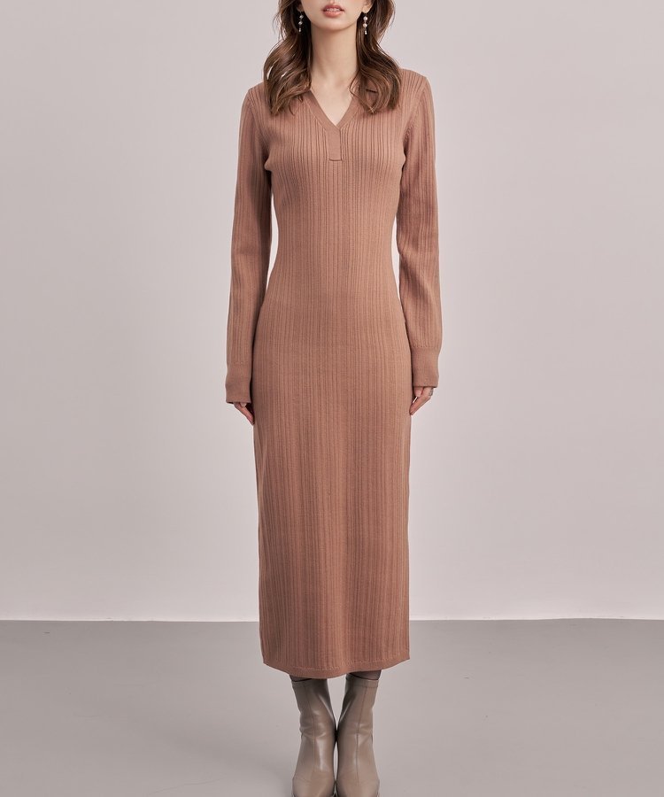 【セゾンドパピヨン/SAISON DE PAPILLON】のベルト付きジョニーカラーランダムリブ編みニットワンピース 人気、トレンドファッション・服の通販 founy(ファニー) 　ファッション　Fashion　レディースファッション　Fashion for Women　ワンピース　Dresses　ニットワンピース　Knit Dresses　ベルト&ウエストマーク　Belts & Waist Accessories　エレガント 上品　Elegant　クール　Cool, Chic　シンプル　Simple, Minimal　ジャケット　Jacket, Outerwear　スリット　Slit, Slit Detail　デコルテ　Décolleté, Neckline　ドレス　Dress, One-Piece　長袖　Long Sleeve, Full Sleeve　フィット　Fit, Slim Fit　マキシ　Maxi, Full Length　ミックス　Mix, Mixed Style　無地　Plain, Solid Color　ロング　Long, Long-Length　おすすめ　Recommended / Our Picks　 other-1|ID: prp329100004794237 ipo3291000000035184899