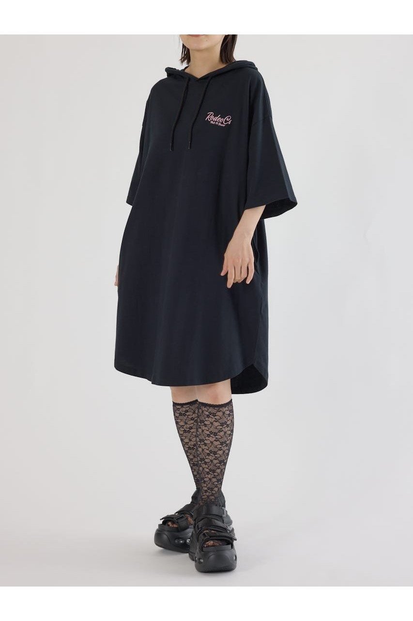 【ロデオクラウンズワイドボウル/RODEO CROWNS WIDE BOWL】のRCSロゴパーカーワンピース インテリア・キッズ・メンズ・レディースファッション・服の通販 founy(ファニー) ファッション Fashion レディースファッション Fashion for Women ワンピース Dresses おすすめ Recommended / Our Picks ショート Short, Short Length シンプル Simple, Minimal プリント Print, Printed Pattern レギンス Leggings, Stretch Pants BLK|ID: prp329100004794240 ipo3291000000034881846