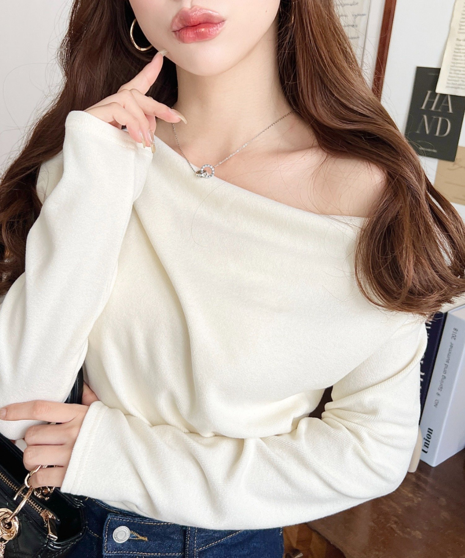 【モーメントプラス/moment+ / MEN】のオフショルドレープニットソープルオーバー インテリア・キッズ・メンズ・レディースファッション・服の通販 founy(ファニー) ファッション Fashion メンズファッション Fashion for Men トップス・カットソー Cut & Sew Tops ニット・セーター / 定番トップス Knit Tops & Sweaters インナー Innerwear エレガント 上品 Elegant シンプル Simple, Minimal ジャケット Jacket, Outerwear スタイリッシュ Stylish, Fashionable スラックス Slacks, Dress Pants トレンド Trend, Trending Now ドレープ Drape, Draping Fabric ニットソー Knit-Sewn, Cut & Sew Knit バランス Balance, Style Balance フェミニン Feminine, Girly フレア Flare, Flared ベーシック Basic, Essential マーメイド Mermaid, Fishtail Silhouette ミニスカート Mini Skirt, Short Skirt ロング Long, Long-Length 再入荷 Restock / Back in Stock プチプライス・低価格 Affordable / Budget Price アイボリー|ID: prp329100004794256 ipo3291000000034785683