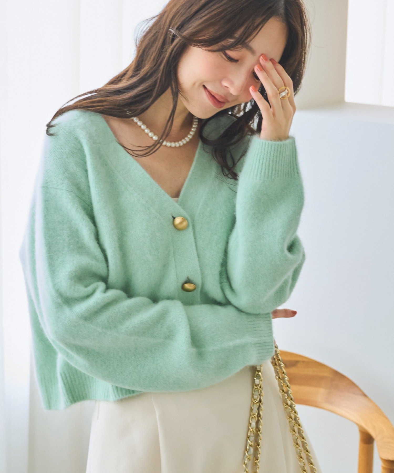 【ラブティックボンボン/La boutique BonBon】の【上質・ふわふわ】ヘアリーヤーンメタルボタンカーディガン インテリア・キッズ・メンズ・レディースファッション・服の通販 founy(ファニー) 　ファッション　Fashion　レディースファッション　Fashion for Women　トップス・カットソー　Cut & Sew Tops　カーディガン・羽織り　Layered Style Cardigans　カットソー　Cut and Sewn Top　カーディガン　Cardigan, Knitwear　キャミソール　Camisole, Spaghetti Strap Top　クロップド　Cropped, Short Length　シンプル　Simple, Minimal　タンク　Tank Top, Sleeveless Top　バランス　Balance, Style Balance　フェミニン　Feminine, Girly　フロント　Front, Front Design　ボトム　Bottoms, Lower Wear　リラックス　Relax, Relaxed Fit　おすすめ　Recommended / Our Picks　エレガント 上品　Elegant　ミント|ID: prp329100004794265 ipo3291000000034871857