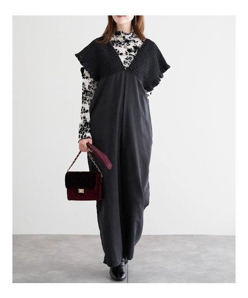 【ルディックパーク/LUDIC PARK】のピーチ起毛シャーリングサロペット インテリア・キッズ・メンズ・レディースファッション・服の通販 founy(ファニー) 　ファッション　Fashion　レディースファッション　Fashion for Women　ワンピース　Dresses　サロペット&オールインワン　Dungarees & Jumpsuit Styles　インナー　Innerwear　ガーリー　Girly, Feminine Style　サロペット　Overalls, Salopette　サンダル　Sandals, Summer Shoes　シャーリング　Shirring, Ruched　なめらか　Smooth, Silky Texture　ピーチ　Peach, Soft Touch　ポケット　Pocket, Pocket Detail　リボン　Ribbon, Bow　ワイド　Wide, Wide Fit　おすすめ　Recommended / Our Picks　黒|ID: prp329100004794366 ipo3291000000035178427