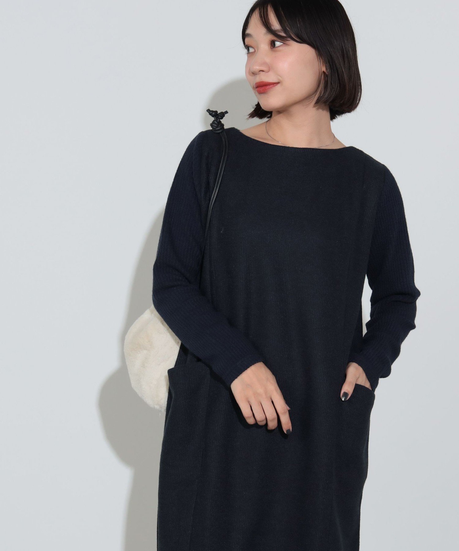 【ビームス ウイメン/BEAMS】の異素材コンビ ワンピース インテリア・キッズ・メンズ・レディースファッション・服の通販 founy(ファニー) 　ファッション　Fashion　レディースファッション　Fashion for Women　ワンピース　Dresses　おすすめ　Recommended / Our Picks　ウェーブ　Wavy Pattern　コンビ　Combo, Combination Style　シンプル　Simple, Minimal　ジップ　Zip, Zipper　ストレート　Straight, Straight Cut　フェルト　Felt, Felt Fabric　リブニット　Rib Knit, Ribbed Knit　ロング　Long, Long-Length　NAVY2|ID: prp329100004794390 ipo3291000000034928424