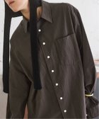 【イエナ/IENA】のBLACK バイカラーステッチシャツ 人気、トレンドファッション・服の通販 founy(ファニー) ファッション Fashion レディースファッション Fashion for Women トップス・カットソー Cut & Sew Tops シャツ・ブラウス・オフィスカジュアル Elegant Blouses & Button-Ups 2025年 2025 2025-2026秋冬・A/W Autumn/Winter 2025–26 AW25–26 スリット Slit, Slit Detail チェック Check, Plaid, Tartan 羽織 Haori, Light Jacket thumbnail ブラウン B|ID: prp329100004794511 ipo3291000000034787175