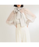 【デミルクス ビームス/Demi-Luxe BEAMS】の【ビームスの百名品】オーガンジー リボンブラウス シアーブラウス フォーマル 人気、トレンドファッション・服の通販 founy(ファニー) ファッション Fashion レディースファッション Fashion for Women トップス・カットソー Cut & Sew Tops シャツ・ブラウス・オフィスカジュアル Elegant Blouses & Button-Ups オーガンジー Organza Fabric ギャザー Gathered, Ruffled シアー Sheer, See-Through スリーブ Sleeve, Long Sleeve / Short Sleeve バランス Balance, Style Balance フェミニン Feminine, Girly フォーマル Formal, Dressy ヘムライン Hemline, Bottom Cut リボン Ribbon, Bow エレガント 上品 Elegant |ID:prp329100004794541