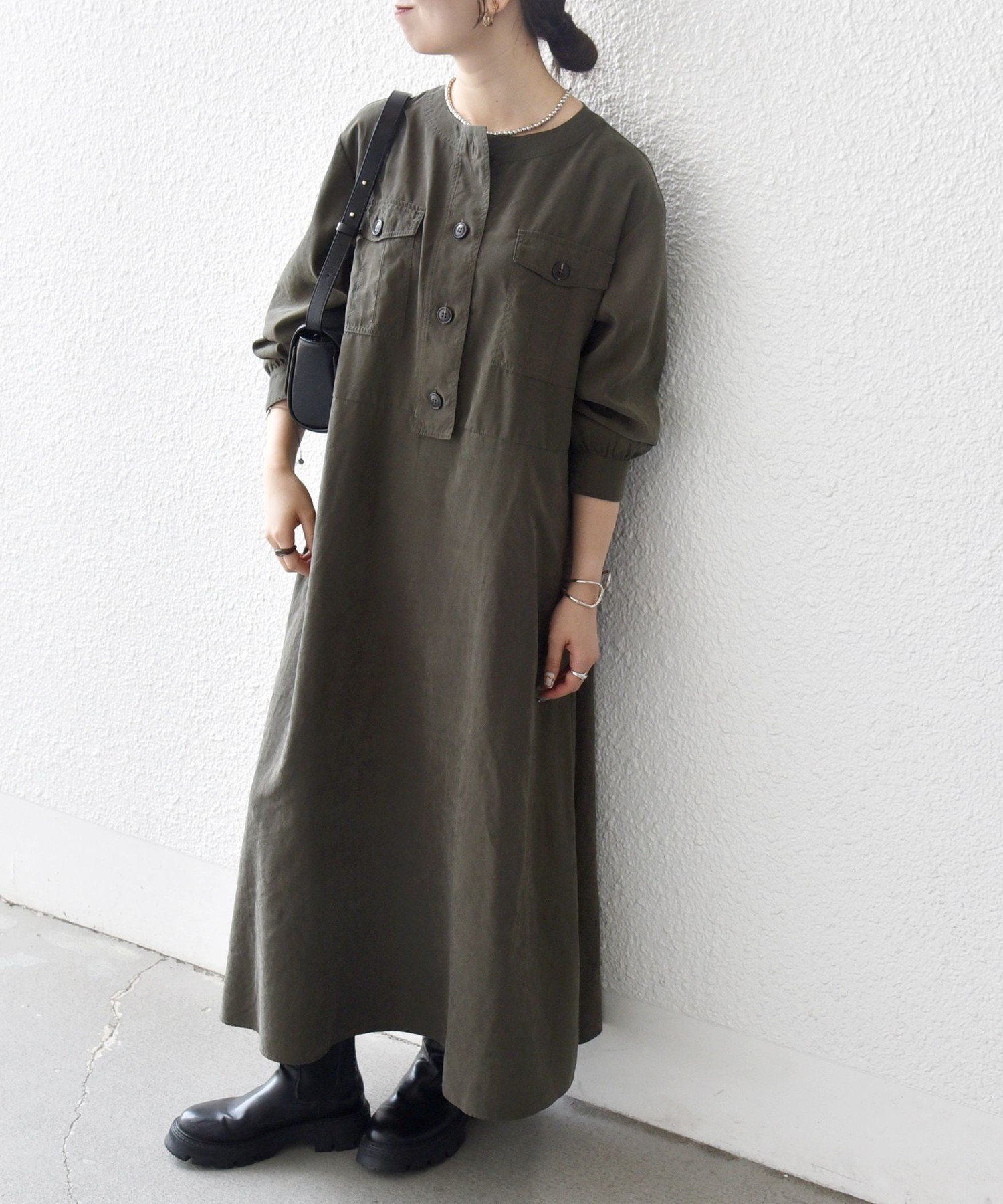 【シップス フォー ウィメン/SHIPS】のSHIPS any 洗濯機可能 ピーチスキン クルーネック ポケット フレア ワンピース インテリア・キッズ・メンズ・レディースファッション・服の通販 founy(ファニー) ファッション Fashion レディースファッション Fashion for Women ワンピース Dresses ヴィンテージ Vintage Style 洗える Machine Washable クラシカル Classical, Vintage-Inspired 軽量 Lightweight, Ultra Light シューズ Shoes, Footwear スニーカー Sneakers, Trainers スポーティ Sporty, Casual Athletic タイツ Tights, Legwear タートル Turtleneck, Turtle Collar トレンド Trend, Trending Now 人気 Popular, Best Seller バランス Balance, Style Balance ピーチ Peach, Soft Touch フラップ Flap, Flap Pocket フレア Flare, Flared ポケット Pocket, Pocket Detail おすすめ Recommended / Our Picks エレガント 上品 Elegant 2025年 2025 2025-2026秋冬・A/W Autumn/Winter 2025–26 AW25–26 オリーブ|ID: prp329100004794592 ipo3291000000034787689