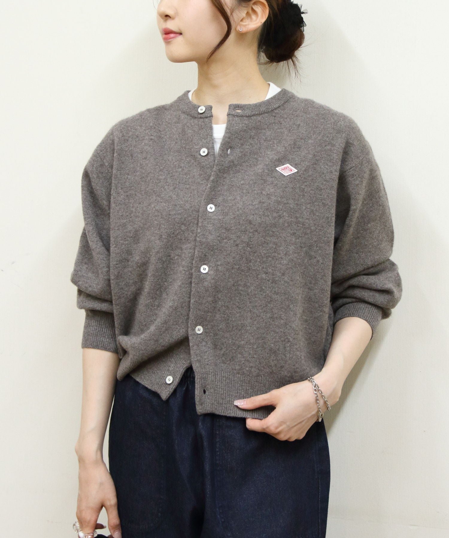 【ステップス/STEPS】のDANTON/DANTON/LAMBS WOOL CARDIGAN インテリア・キッズ・メンズ・レディースファッション・服の通販 founy(ファニー) 　ファッション　Fashion　レディースファッション　Fashion for Women　トップス・カットソー　Cut & Sew Tops　カーディガン・羽織り　Layered Style Cardigans　カーディガン　Cardigan, Knitwear　TAUPE|ID: prp329100004794618 ipo3291000000034833847