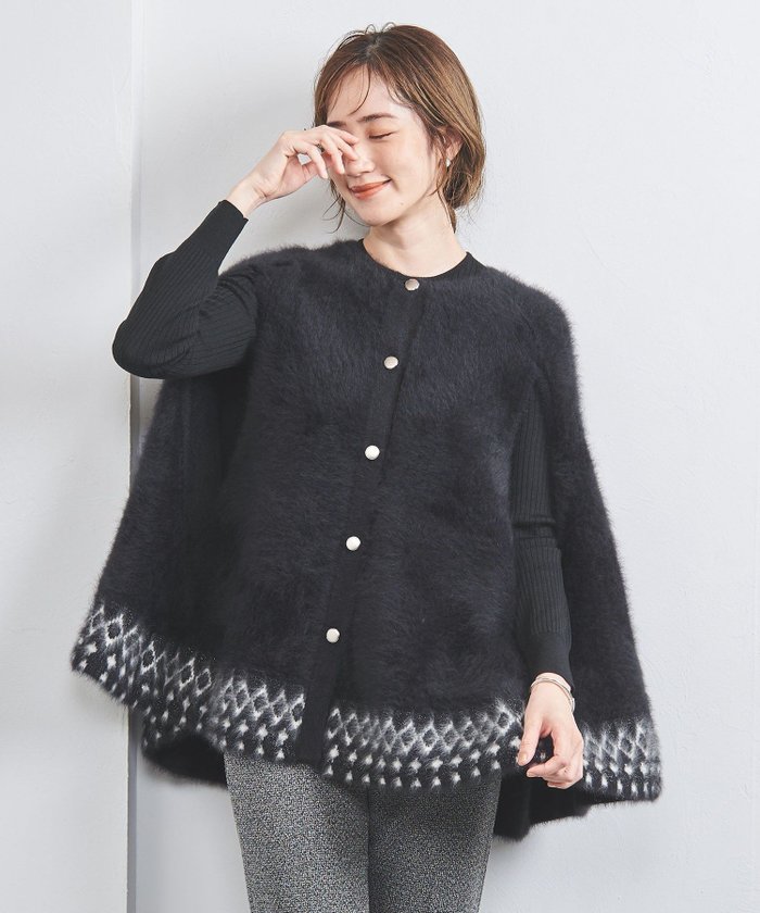 【ユナイテッドアローズ/UNITED ARROWS】のフォックス カシミヤ ジャカード ケープ インテリア・キッズ・メンズ・レディースファッション・服の通販 founy(ファニー) https://founy.com/ ファッション Fashion レディースファッション Fashion for Women インナー Innerwear エレガント 上品 Elegant カーディガン Cardigan, Knitwear シンプル Simple, Minimal ジャカード／ジャガード Jacquard, Woven Pattern トリミング Trimming, Decorative Edge フォックス Fox, Fox Fur ベスト Vest, Waistcoat ミドル Middle Length, Mid Height メタリック Metallic, Shiny Finish 無地 Plain, Solid Color ロング Long, Long-Length アウトレット Outlet / Clearance おすすめ Recommended / Our Picks |ID: prp329100004794719 ipo3291000000034937049