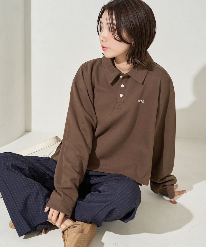 【フリークスストア/FREAK'S STORE】のワンポイント 刺繍 ショート ポロ襟 プルオーバー【限定展開】 25AW インテリア・キッズ・メンズ・レディースファッション・服の通販 founy(ファニー) 　ファッション　Fashion　レディースファッション　Fashion for Women　トップス・カットソー　Cut & Sew Tops　カジュアルプルオーバー・ニットトップス　Pullovers & Knit Tops / Casual Pullovers　2025年　2025　2025-2026秋冬・A/W　Autumn/Winter 2025–26 AW25–26　冬　Winter / This Winter　おすすめ　Recommended / Our Picks　ショート　Short, Short Length　タイトスカート　Pencil Skirt, Tight Skirt　デニム　Denim, Jeans Material　バランス　Balance, Style Balance　ボトム　Bottoms, Lower Wear　ワイド　Wide, Wide Fit　ワンポイント　One Point, Statement Accent　A/W・秋冬　Autumn/Winter　ブラウン|ID: prp329100004794753 ipo3291000000034789052