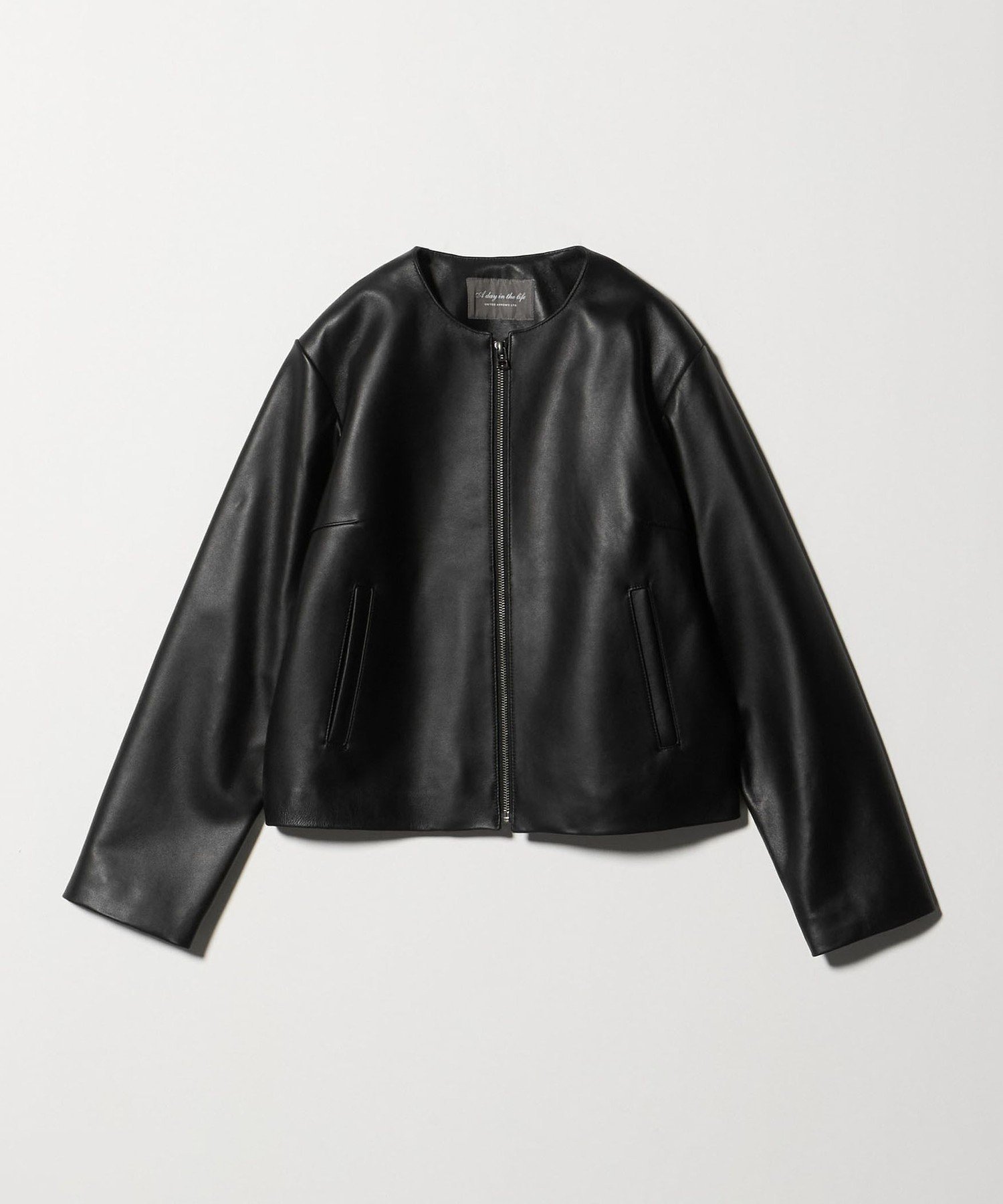 【ユナイテッドアローズ/UNITED ARROWS】のラムレザー ノーカラーブルゾン A DAY IN THE LIFE インテリア・キッズ・メンズ・レディースファッション・服の通販 founy(ファニー) 　ファッション　Fashion　レディースファッション　Fashion for Women　アウター　Coat / Outerwear Collection　ブルゾンジャケット・スポーティアウター　Blouson Jackets　インナー　Innerwear　コンパクト　Compact, Small Size　シンプル　Simple, Minimal　デニム　Denim, Jeans Material　トレンド　Trend, Trending Now　バランス　Balance, Style Balance　フェミニン　Feminine, Girly　ブルゾン　Blouson, Bomber Jacket　ロング　Long, Long-Length　アウトレット　Outlet / Clearance　おすすめ　Recommended / Our Picks　エレガント 上品　Elegant　ビジネス 仕事 通勤　Business / Work / Commuting　BLACK|ID: prp329100004794814 ipo3291000000034789461