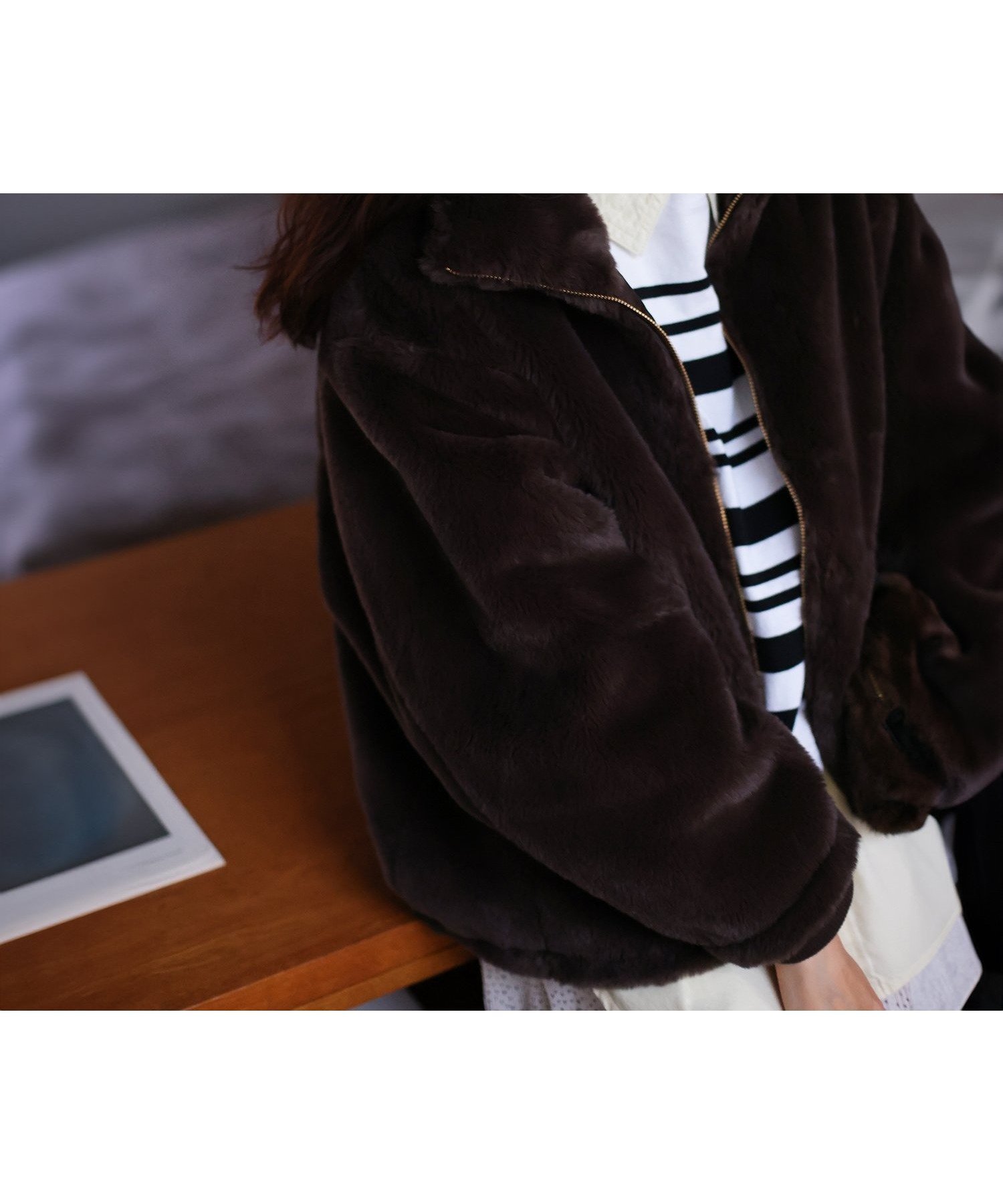 【ルクールブラン/le.coeur blanc】のフェイクファーブルゾン インテリア・キッズ・メンズ・レディースファッション・服の通販 founy(ファニー) 　ファッション　Fashion　レディースファッション　Fashion for Women　アウター　Coat / Outerwear Collection　ブルゾンジャケット・スポーティアウター　Blouson Jackets　おすすめ　Recommended / Our Picks　インナー　Innerwear　トレンド　Trend, Trending Now　バランス　Balance, Style Balance　ブルゾン　Blouson, Bomber Jacket　ボトム　Bottoms, Lower Wear　エレガント 上品　Elegant　ブラウン|ID: prp329100004794853 ipo3291000000034789724