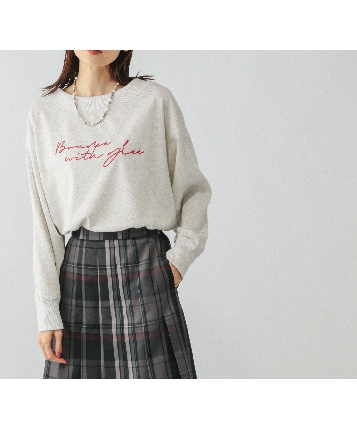 【グローバルワーク/GLOBAL WORK】の乾きやすいミニ裏毛プリントプルオーバー/580943 インテリア・キッズ・メンズ・レディースファッション・服の通販 founy(ファニー) 　ファッション　Fashion　レディースファッション　Fashion for Women　トップス・カットソー　Cut & Sew Tops　カジュアルプルオーバー・ニットトップス　Pullovers & Knit Tops / Casual Pullovers　おすすめ　Recommended / Our Picks　スウェット / スエット　Sweatshirt, Sweatwear　バランス　Balance, Style Balance　フレアースカート　Flared Skirt, A-Line Skirt　プリント　Print, Printed Pattern　人気　Popular, Best Seller　杢グレー*チェーン刺繍ロゴ12|ID: prp329100004794855 ipo3291000000034789739