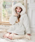 【ナイスクラップ/NICE CLAUP】のベルト付きフェイクファーフードフェイクダウン オフホワイト|ID: prp329100004794925 ipo3291000000034790111