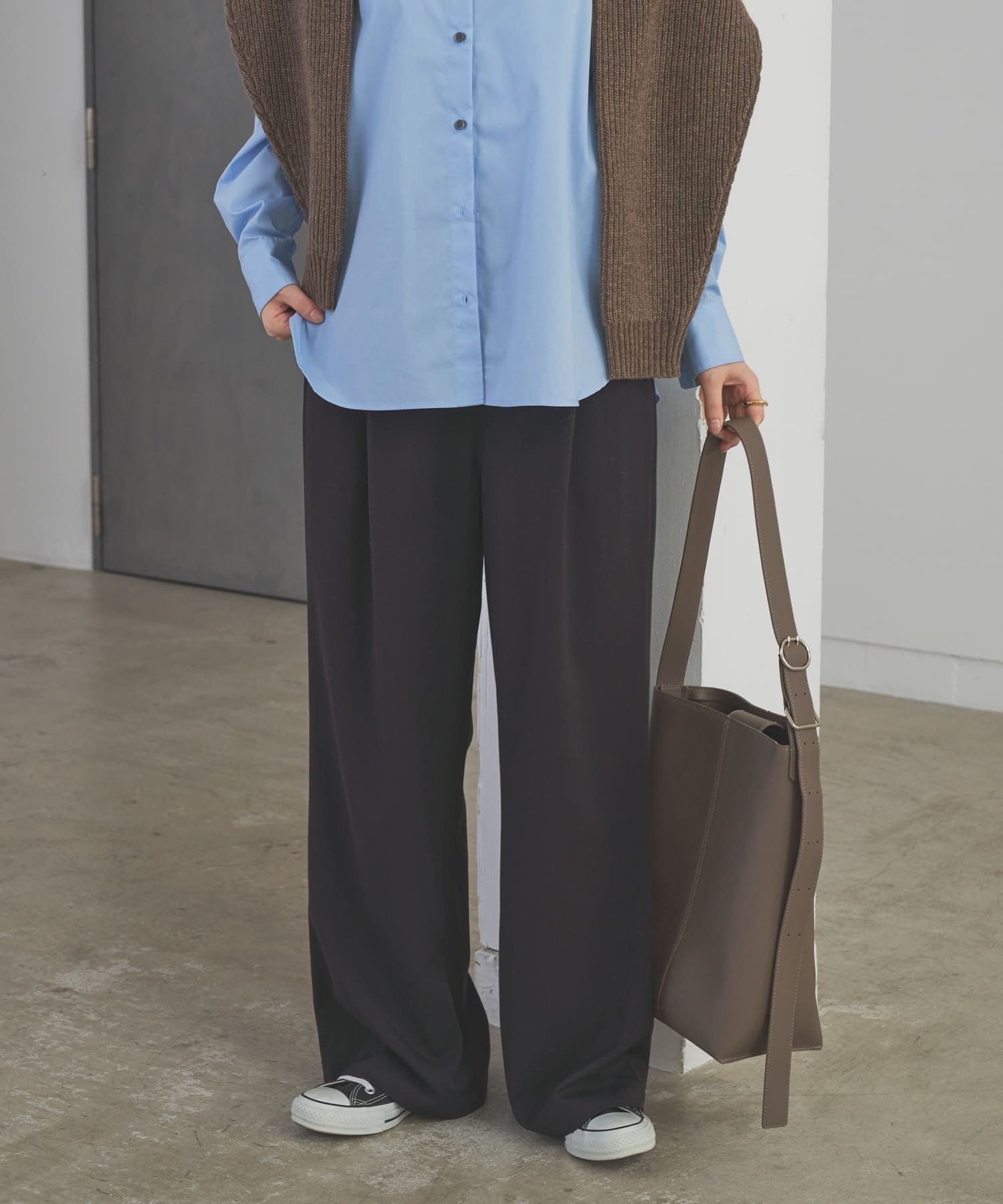 【アーバンリサーチ ドアーズ/URBAN RESEARCH DOORS】の『仁村紗和さん着用』『UR TECH』完声フロントタックイージーパンツ インテリア・キッズ・メンズ・レディースファッション・服の通販 founy(ファニー) ファッション Fashion レディースファッション Fashion for Women パンツ Pants & Trousers 定番 Standard, Basic Item フィット Fit, Slim Fit フロント Front, Front Design ワイド Wide, Wide Fit A/W・秋冬 Autumn/Winter 冬 Winter / This Winter エレガント 上品 Elegant 2025年 2025 2025-2026秋冬・A/W Autumn/Winter 2025–26 AW25–26 BLACK|ID: prp329100004794937 ipo3291000000034790178