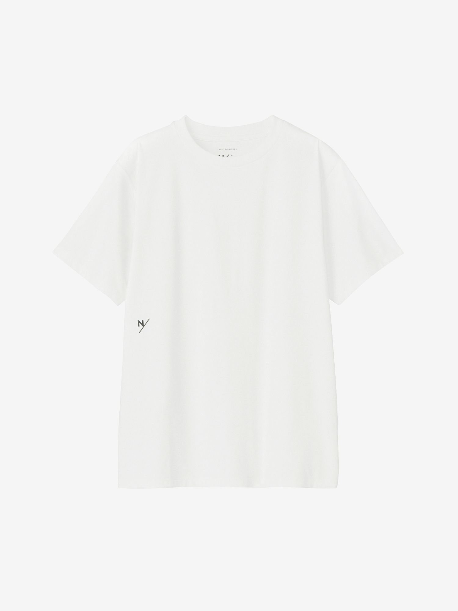 【ニュートラルワークス/NEUTRALWORKS】の【公式】ハエ ショートスリーブスモールロゴクルー(ユニセックス) インテリア・キッズ・メンズ・レディースファッション・服の通販 founy(ファニー) 　ファッション　Fashion　レディースファッション　Fashion for Women　おすすめ　Recommended / Our Picks　シンプル　Simple, Minimal　フロント　Front, Front Design　ボックス　Boxy, Box Shape　抗菌　Antibacterial, Bacteria-Resistant　ホワイト|ID: prp329100004794969 ipo3291000000034790380