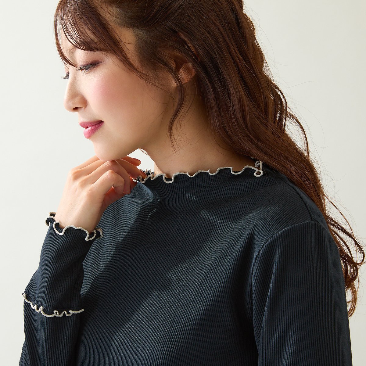 【ローズティアラ/Rose Tiara】の【人気商品の新型】【伸縮性◎】メローカットソー インテリア・キッズ・メンズ・レディースファッション・服の通販 founy(ファニー) ファッション Fashion レディースファッション Fashion for Women トップス・カットソー Cut & Sew Tops カットソー・ベーシックTシャツ Cut-and-Sewn Tops / Stretch Tees & Basics インナー Innerwear カットソー Cut and Sewn Top ジャケット Jacket, Outerwear ハイネック High Neck, Mock Neck エレガント 上品 Elegant 人気 Popular, Best Seller ブラック|ID: prp329100004794992 ipo3291000000034881833