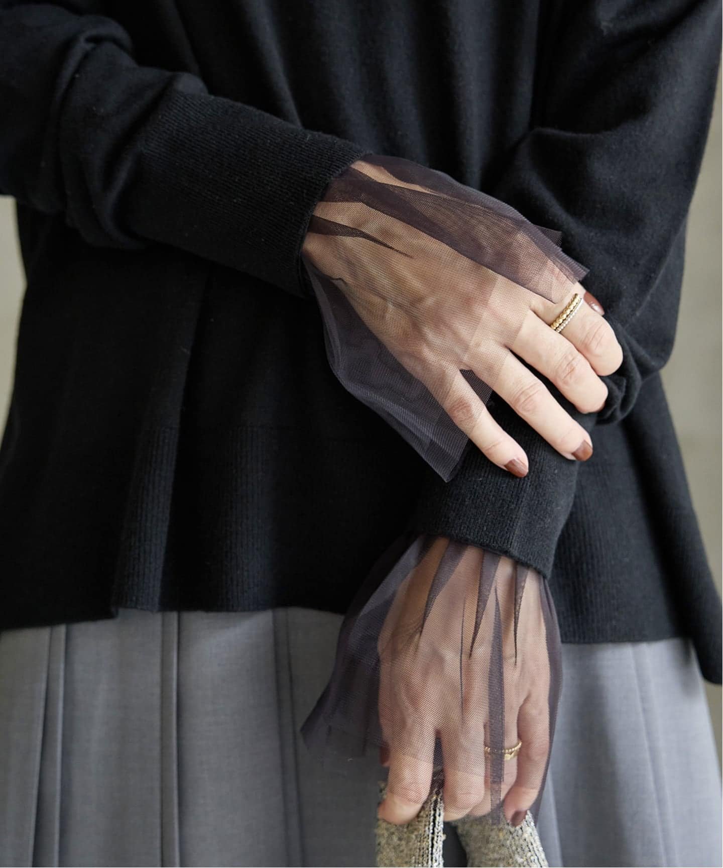 【イエナ/IENA】のチュールカフスプルオーバー 人気、トレンドファッション・服の通販 founy(ファニー) 　ファッション　Fashion　レディースファッション　Fashion for Women　トップス・カットソー　Cut & Sew Tops　カジュアルプルオーバー・ニットトップス　Pullovers & Knit Tops / Casual Pullovers　2025年　2025　2025-2026秋冬・A/W　Autumn/Winter 2025–26 AW25–26　おすすめ　Recommended / Our Picks　カットソー　Cut and Sewn Top　シンプル　Simple, Minimal　ジャケット　Jacket, Outerwear　スマート　Smart, Elegant　チュール　Tulip, Tulip Motif　フェミニン　Feminine, Girly　ベーシック　Basic, Essential　 other-1|ID: prp329100004794994 ipo3291000000034790511