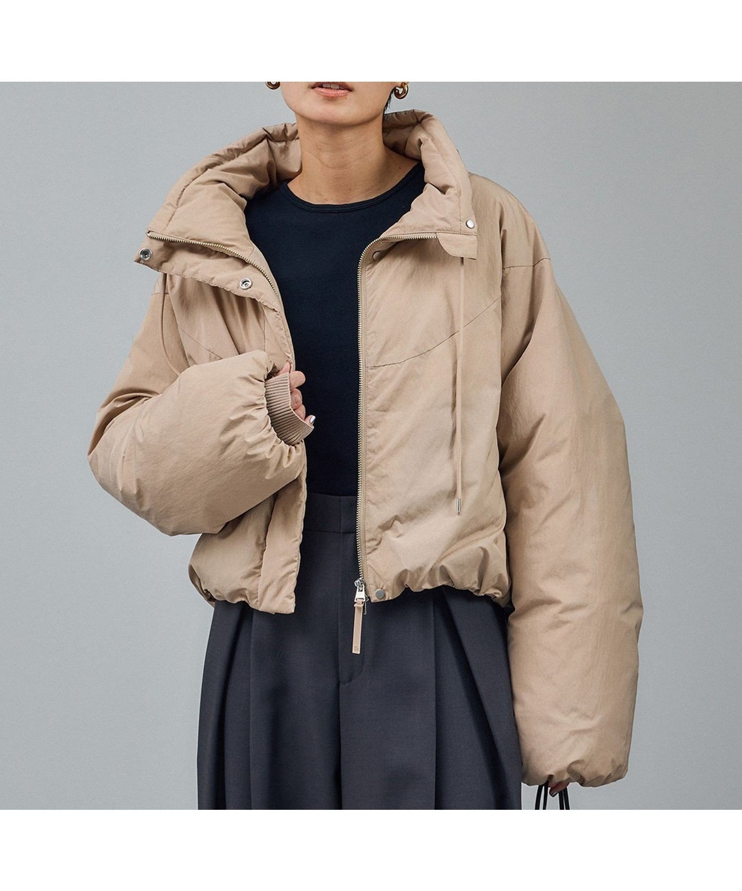 【サロン アダム エ ロペ/SALON adam et rope'】のGREENDOWN(グリーンダウン) クロップドダウンブルゾン/ 撥水加工 インテリア・キッズ・メンズ・レディースファッション・服の通販 founy(ファニー) ファッション Fashion レディースファッション Fashion for Women アウター Coat / Outerwear Collection ブルゾンジャケット・スポーティアウター Blouson Jackets インナー Innerwear ギャザー Gathered, Ruffled クロップド Cropped, Short Length 軽量 Lightweight, Ultra Light ショート Short, Short Length ジャケット Jacket, Outerwear スタンド Stand Collar, Upright Stand セットアップ Set-Up, Coordinated Outfit タートルネック Turtleneck, High Neck ダウン Down, Puffer トレンド Trend, Trending Now 人気 Popular, Best Seller ハイネック High Neck, Mock Neck ボトム Bottoms, Lower Wear ポケット Pocket, Pocket Detail 防寒 Cold Protection, Winter-Ready マキシ Maxi, Full Length ワイド Wide, Wide Fit 冬 Winter / This Winter ビジネス 仕事 通勤 Business / Work / Commuting ベージュ(27)|ID: prp329100004795012 ipo3291000000034790585