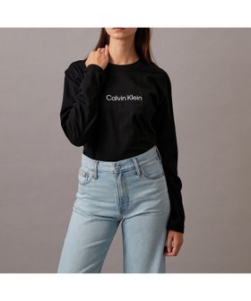 【カルバンクライン/Calvin Klein】の【公式ショップ】 カルバンクライン STNDRD ボクシーロングスリーブTシャツ Calvin Klein Jeans 40WH143 人気、トレンドファッション・服の通販 founy(ファニー) ファッション Fashion レディースファッション Fashion for Women トップス・カットソー Cut & Sew Tops シャツ・ブラウス・オフィスカジュアル Elegant Blouses & Button-Ups ロングTシャツ・Tシャツ Longline T-Shirts & Tees インナー Innerwear カーディガン Cardigan, Knitwear ジャケット Jacket, Outerwear スタンダード Standard, Basic スリーブ Sleeve, Long Sleeve / Short Sleeve フロント Front, Front Design ロング Long, Long-Length ワンポイント One Point, Statement Accent |ID:prp329100004795015
