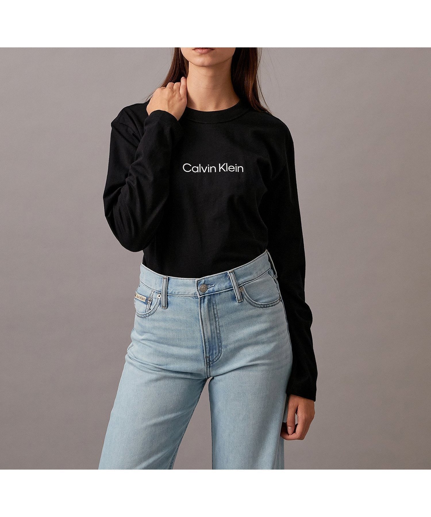 【カルバンクライン/Calvin Klein】の【公式ショップ】 カルバンクライン STNDRD ボクシーロングスリーブTシャツ Calvin Klein Jeans 40WH143 インテリア・キッズ・メンズ・レディースファッション・服の通販 founy(ファニー) 　ファッション　Fashion　レディースファッション　Fashion for Women　トップス・カットソー　Cut & Sew Tops　シャツ・ブラウス・オフィスカジュアル　Elegant Blouses & Button-Ups　ロングTシャツ・Tシャツ　Longline T-Shirts & Tees　インナー　Innerwear　カーディガン　Cardigan, Knitwear　ジャケット　Jacket, Outerwear　スタンダード　Standard, Basic　スリーブ　Sleeve, Long Sleeve / Short Sleeve　フロント　Front, Front Design　ロング　Long, Long-Length　ワンポイント　One Point, Statement Accent　Black Beauty|ID: prp329100004795015 ipo3291000000034987948