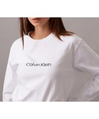 【カルバンクライン/Calvin Klein】の【公式ショップ】 カルバンクライン STNDRD ボクシーロングスリーブTシャツ Calvin Klein Jeans 40WH143 人気、トレンドファッション・服の通販 founy(ファニー) ファッション Fashion レディースファッション Fashion for Women トップス・カットソー Cut & Sew Tops シャツ・ブラウス・オフィスカジュアル Elegant Blouses & Button-Ups ロングTシャツ・Tシャツ Longline T-Shirts & Tees インナー Innerwear カーディガン Cardigan, Knitwear ジャケット Jacket, Outerwear スタンダード Standard, Basic スリーブ Sleeve, Long Sleeve / Short Sleeve フロント Front, Front Design ロング Long, Long-Length ワンポイント One Point, Statement Accent thumbnail Brilliant_White|ID: prp329100004795015 ipo3291000000034987949