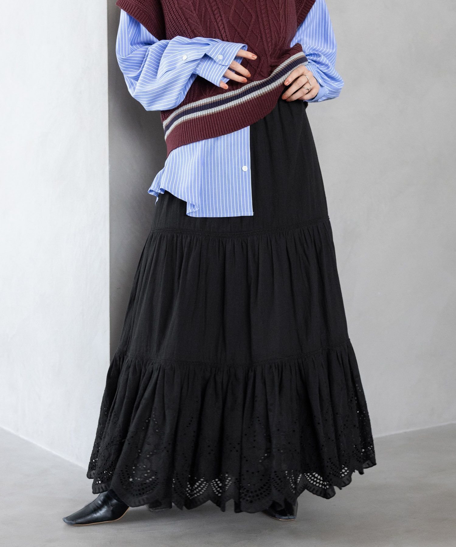 【レイジブルー/RAGEBLUE】の【WOMENS】コットンレースロングスカート インテリア・キッズ・メンズ・レディースファッション・服の通販 founy(ファニー) ファッション Fashion レディースファッション Fashion for Women スカート Skirts ロングスカート Long Skirts / Maxi & Midi Skirts アクセサリー Fashion Accessories カーディガン Cardigan, Knitwear キャップ Cap, Baseball Cap コンパクト Compact, Small Size シンプル Simple, Minimal スカラップ Scallop, Scalloped Edge スカーフ Scarf, Neckwear スニーカー Sneakers, Trainers スラックス Slacks, Dress Pants チェック Check, Plaid, Tartan デニム Denim, Jeans Material トレンド Trend, Trending Now 定番 Standard, Basic Item フレア Flare, Flared ベーシック Basic, Essential モノトーン Monotone, Black and White ロング Long, Long-Length おすすめ Recommended / Our Picks エレガント 上品 Elegant ブラック09|ID: prp329100004795040 ipo3291000000034790739