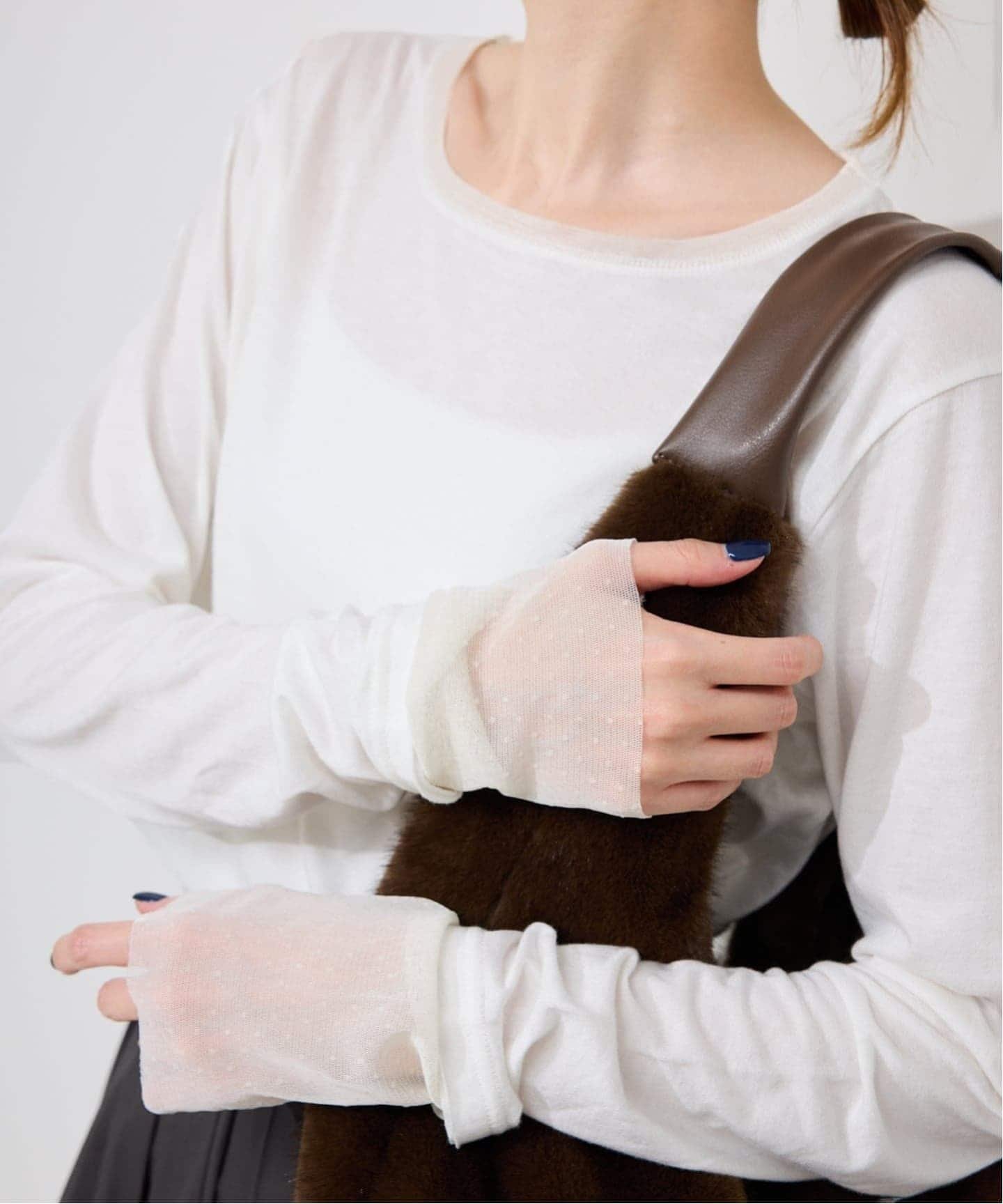 【スローブ イエナ/SLOBE IENA】の《追加》レイヤードフロッキードットスリーブロンTEE 人気、トレンドファッション・服の通販 founy(ファニー) 　ファッション　Fashion　レディースファッション　Fashion for Women　トップス・カットソー　Cut & Sew Tops　ロングTシャツ・Tシャツ　Longline T-Shirts & Tees　2025年　2025　2025-2026秋冬・A/W　Autumn/Winter 2025–26 AW25–26　インナー　Innerwear　カットソー　Cut and Sewn Top　カーディガン　Cardigan, Knitwear　ジャケット　Jacket, Outerwear　スウェット / スエット　Sweatshirt, Sweatwear　チュール　Tulip, Tulip Motif　ドット　Polka Dot, Dot Pattern　 other-1|ID: prp329100004795041 ipo3291000000034790733