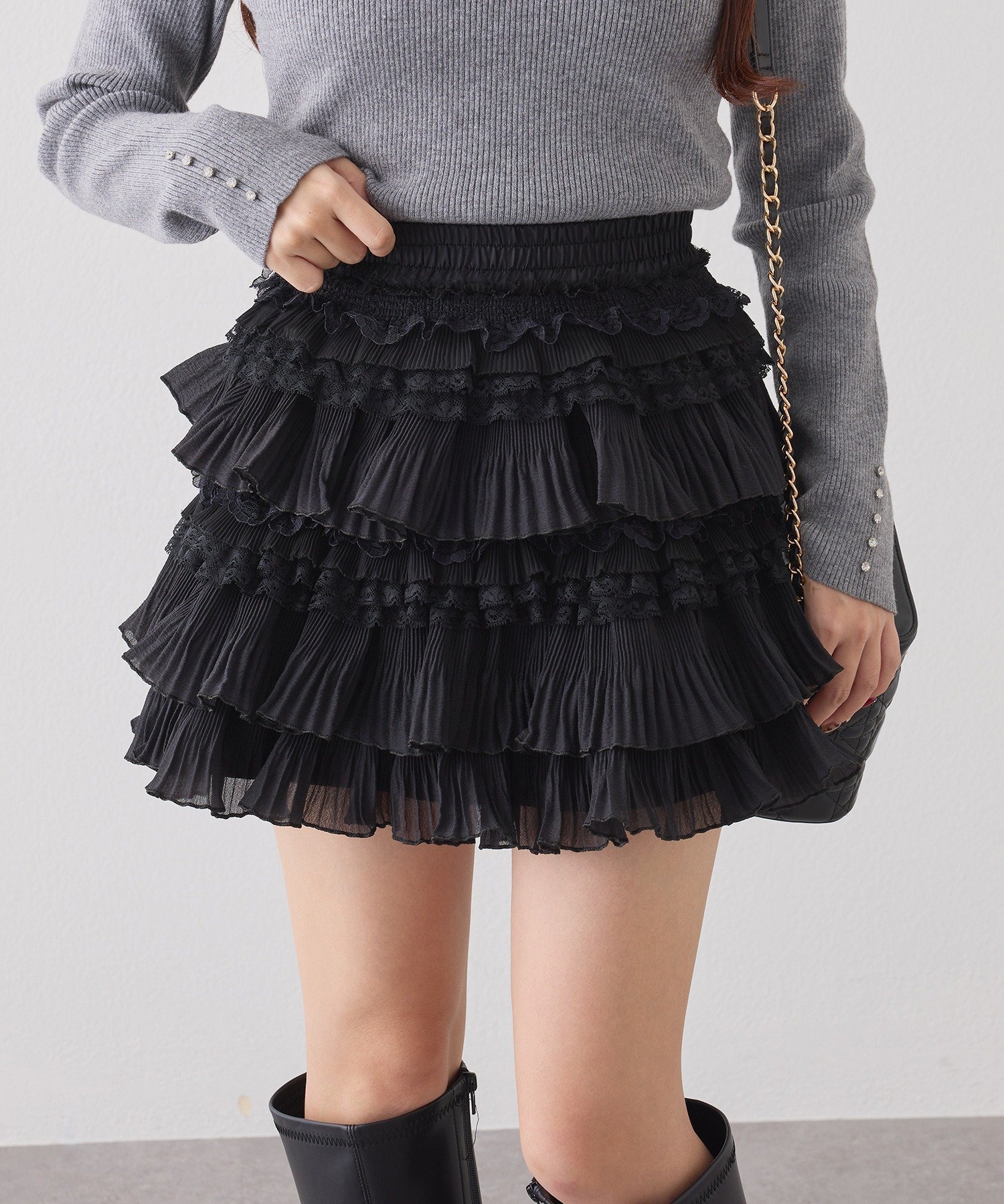 【ナイスクラップ/NICE CLAUP】のフリルミニスカート インテリア・キッズ・メンズ・レディースファッション・服の通販 founy(ファニー) 　ファッション　Fashion　レディースファッション　Fashion for Women　スカート　Skirts　ミニスカート　Mini Skirts　2025年　2025　2025-2026秋冬・A/W　Autumn/Winter 2025–26 AW25–26　冬　Winter / This Winter　おすすめ　Recommended / Our Picks　ガーリー　Girly, Feminine Style　ショート　Short, Short Length　ジャケット　Jacket, Outerwear　バランス　Balance, Style Balance　フェミニン　Feminine, Girly　フリル　Frill, Ruffle　ミニスカート　Mini Skirt, Short Skirt　ロング　Long, Long-Length　A/W・秋冬　Autumn/Winter　ブラック|ID: prp329100004795047 ipo3291000000034947897