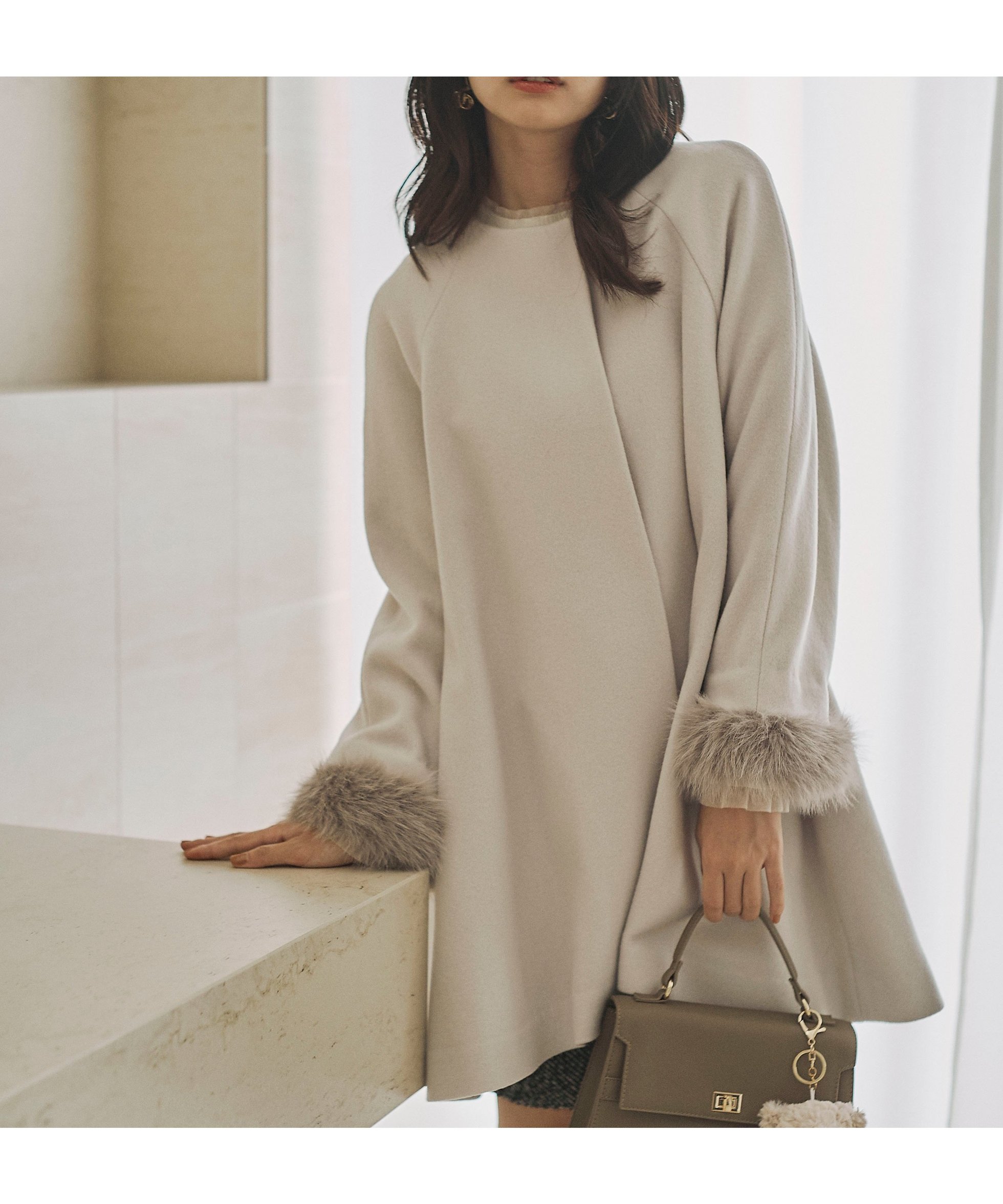 【プロポーション ボディドレッシング/PROPORTION BODY DRESSING】のイレヘムミドル丈コート 25AW 人気、トレンドファッション・服の通販 founy(ファニー) 　ファッション　Fashion　レディースファッション　Fashion for Women　アウター　Coat / Outerwear Collection　コート・ロングコート・ピーコート　Long Coats, Peacoats & More　2025年　2025　2025-2026秋冬・A/W　Autumn/Winter 2025–26 AW25–26　エレガント 上品　Elegant　ドット　Polka Dot, Dot Pattern　フェイクファー　Faux Fur, Imitation Fur　ヘムライン　Hemline, Bottom Cut　ミドル　Middle Length, Mid Height　ミニスカート　Mini Skirt, Short Skirt　日本製　Made In Japan　 other-1|ID: prp329100004795053 ipo3291000000034790808