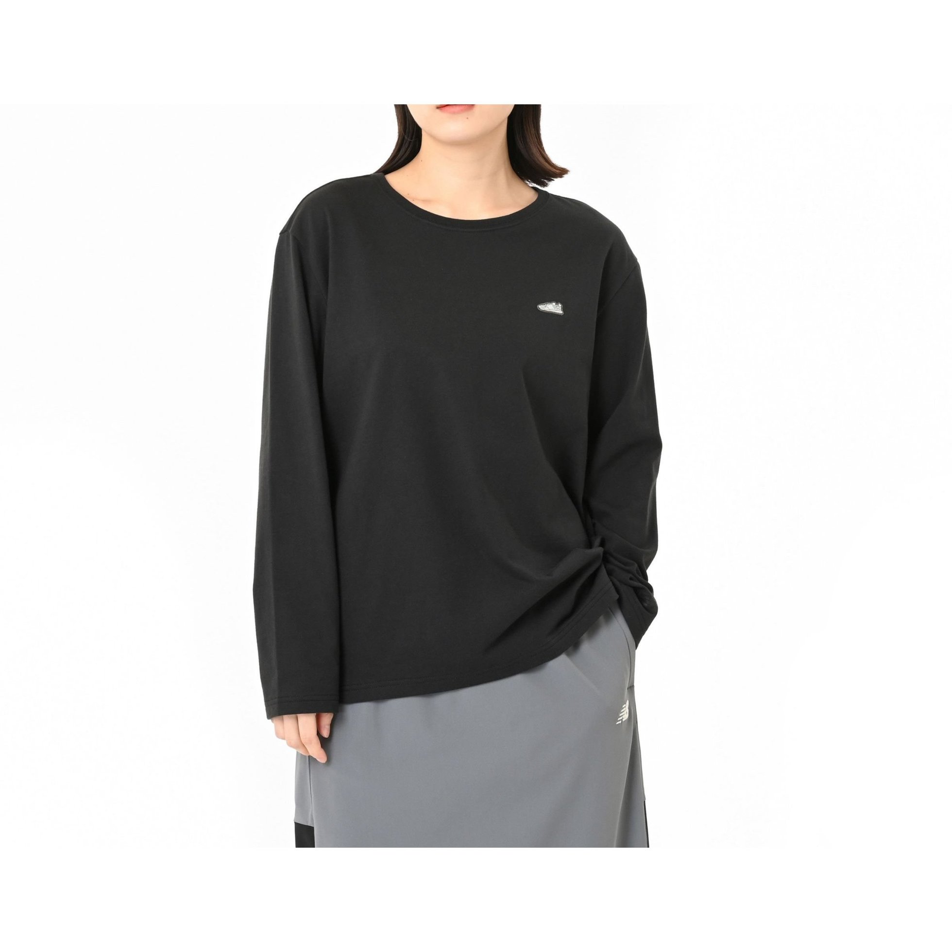 【ニューバランス/new balance】のシューパッチロングスリーブ インテリア・キッズ・メンズ・レディースファッション・服の通販 founy(ファニー) 　ファッション　Fashion　レディースファッション　Fashion for Women　インナー　Innerwear　スリーブ　Sleeve, Long Sleeve / Short Sleeve　パッチ　Patch, Appliqué　ロング　Long, Long-Length　ワンポイント　One Point, Statement Accent　定番　Standard, Basic Item　BLK|ID: prp329100004795089 ipo3291000000034790984