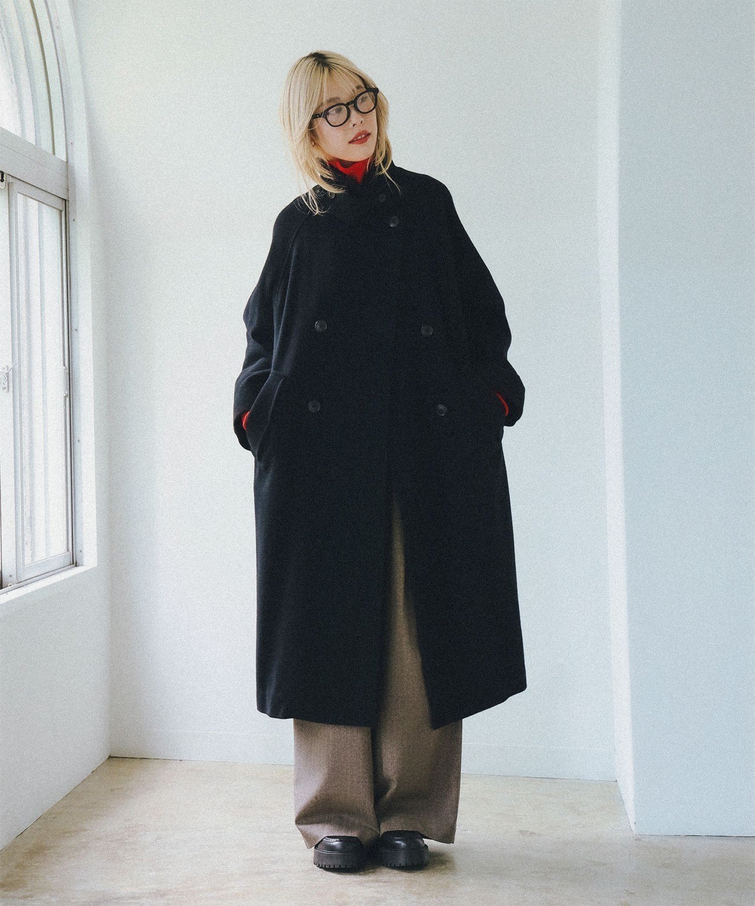 【ビームス ウイメン/BEAMS】のスタンドカラー ダブル コート インテリア・キッズ・メンズ・レディースファッション・服の通販 founy(ファニー) ファッション Fashion レディースファッション Fashion for Women アウター Coat / Outerwear Collection コート・ロングコート・ピーコート Long Coats, Peacoats & More おすすめ Recommended / Our Picks クラシカル Classical, Vintage-Inspired スタンド Stand Collar, Upright Stand ダブル Double, Double-Breasted ハウンドトゥース Houndstooth, Dogtooth Check 定番 Standard, Basic Item 日本製 Made In Japan 防寒 Cold Protection, Winter-Ready BLACK|ID: prp329100004795126 ipo3291000000034791178