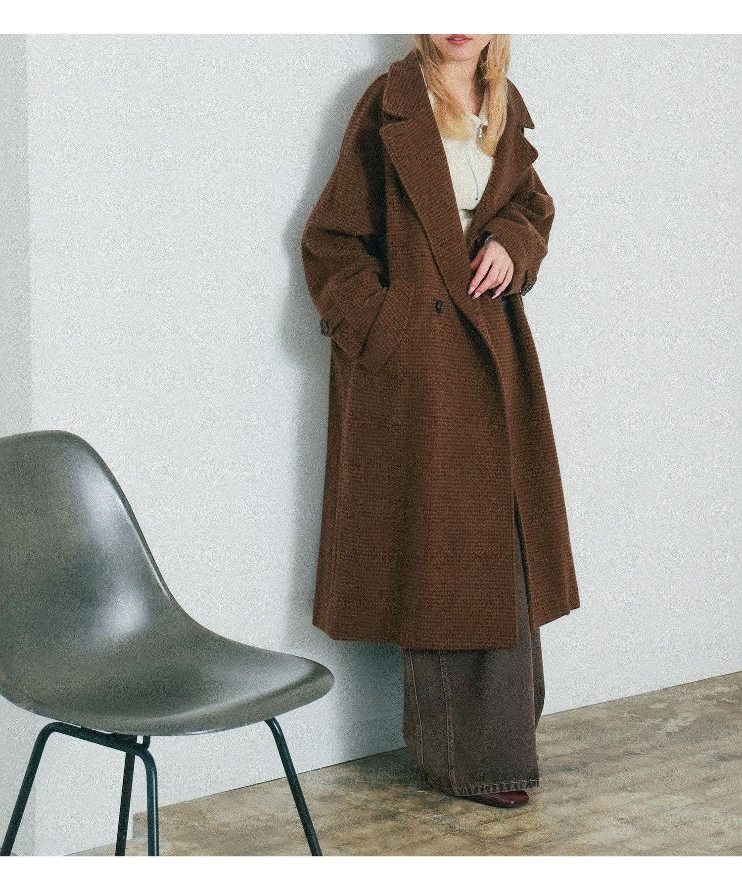 【ビームス ウイメン/BEAMS】のスタンドカラー ダブル コート インテリア・キッズ・メンズ・レディースファッション・服の通販 founy(ファニー) ファッション Fashion レディースファッション Fashion for Women アウター Coat / Outerwear Collection コート・ロングコート・ピーコート Long Coats, Peacoats & More おすすめ Recommended / Our Picks クラシカル Classical, Vintage-Inspired スタンド Stand Collar, Upright Stand ダブル Double, Double-Breasted ハウンドトゥース Houndstooth, Dogtooth Check 定番 Standard, Basic Item 日本製 Made In Japan 防寒 Cold Protection, Winter-Ready BROWN_CHECK|ID: prp329100004795126 ipo3291000000034791180