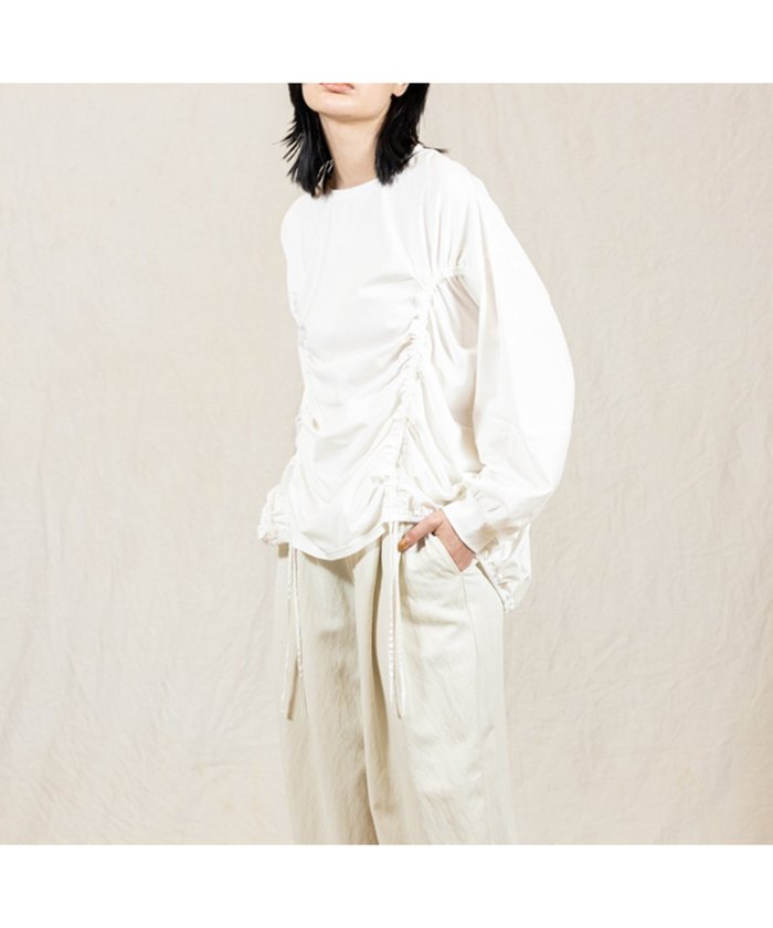 【オズモーシス/OSMOSIS】のドローストリングTシャツ インテリア・キッズ・メンズ・レディースファッション・服の通販 founy(ファニー) https://founy.com/ ファッション Fashion レディースファッション Fashion for Women トップス・カットソー Cut & Sew Tops シャツ・ブラウス・オフィスカジュアル Elegant Blouses & Button-Ups ロングTシャツ・Tシャツ Longline T-Shirts & Tees インナー Innerwear カットソー Cut and Sewn Top ギャザー Gathered, Ruffled シンプル Simple, Minimal ドローストリング Drawstring, Pull Cord 夏 Summer S/S・春夏 SS, Spring/Summer, Warm Season |ID: prp329100004795134 ipo3291000000034791215