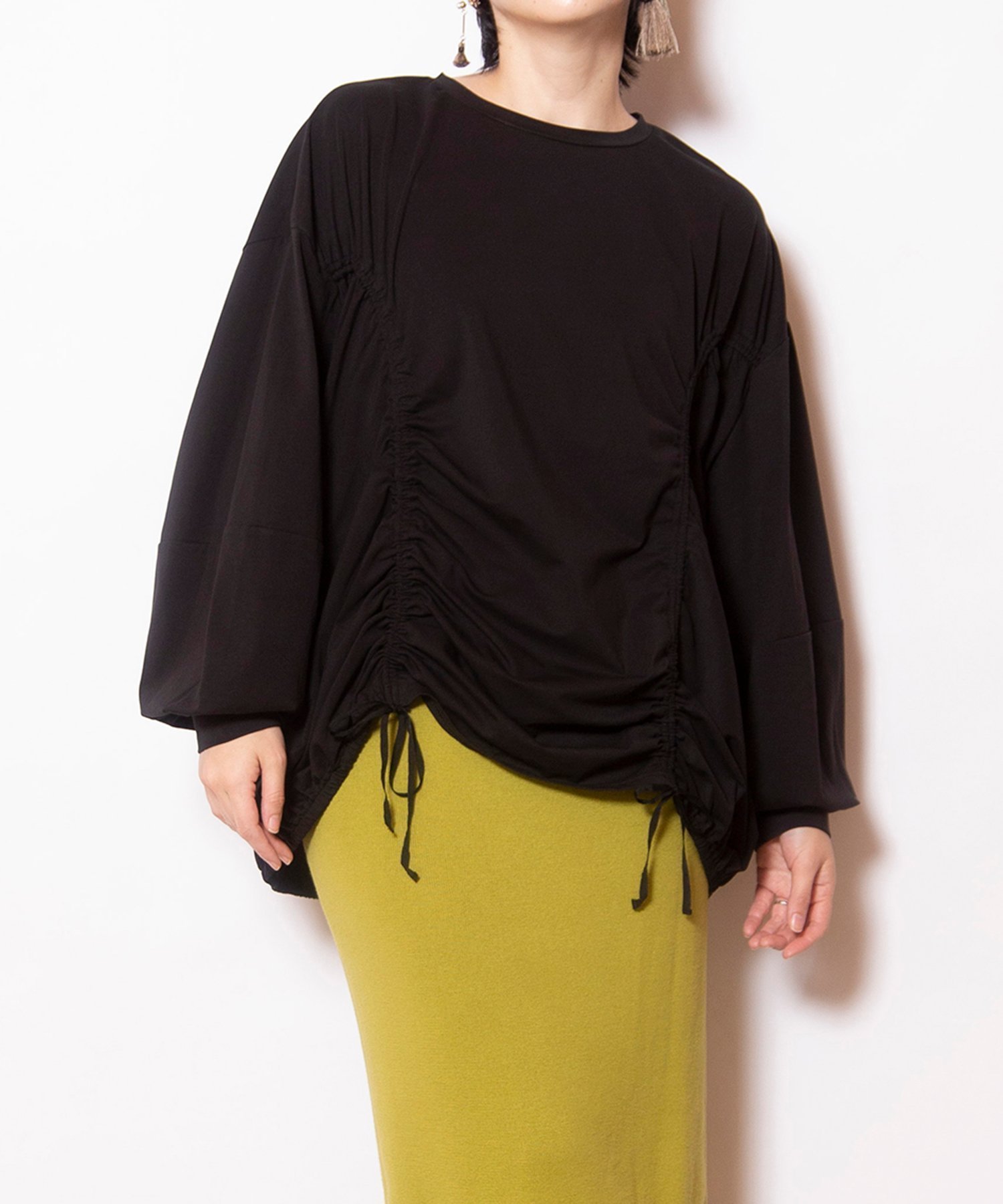 【オズモーシス/OSMOSIS】のドローストリングTシャツ インテリア・キッズ・メンズ・レディースファッション・服の通販 founy(ファニー) ファッション Fashion レディースファッション Fashion for Women トップス・カットソー Cut & Sew Tops シャツ・ブラウス・オフィスカジュアル Elegant Blouses & Button-Ups ロングTシャツ・Tシャツ Longline T-Shirts & Tees インナー Innerwear カットソー Cut and Sewn Top ギャザー Gathered, Ruffled シンプル Simple, Minimal ドローストリング Drawstring, Pull Cord 夏 Summer S/S・春夏 SS, Spring/Summer, Warm Season BLACK|ID: prp329100004795134 ipo3291000000034791221