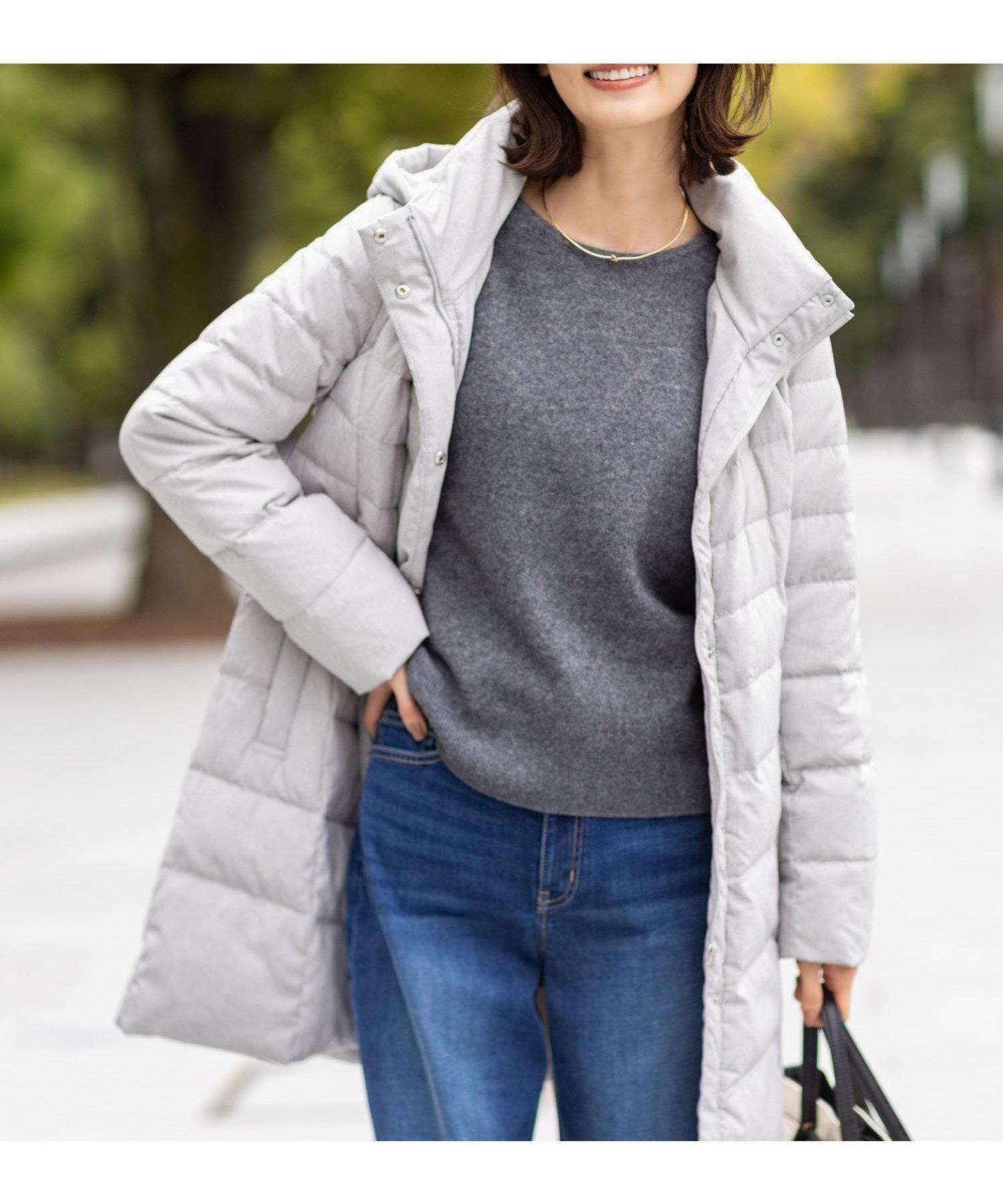 【エーシーデザインバイアルファキュービック/A/C DESIGN BY ALPHACUBIC】のロングダウンコート【はっ水・フード取り外し可】 インテリア・キッズ・メンズ・レディースファッション・服の通販 founy(ファニー) 　ファッション　Fashion　レディースファッション　Fashion for Women　アウター　Coat / Outerwear Collection　コート・ロングコート・ピーコート　Long Coats, Peacoats & More　ダウンジャケット・軽量ダウン　Warm & Lightweight Down Jackets　エレガント 上品　Elegant　冬　Winter / This Winter　ビジネス 仕事 通勤　Business / Work / Commuting　防寒　Cold Protection, Winter-Ready　ライトグレー|ID: prp329100004795138 ipo3291000000034791234