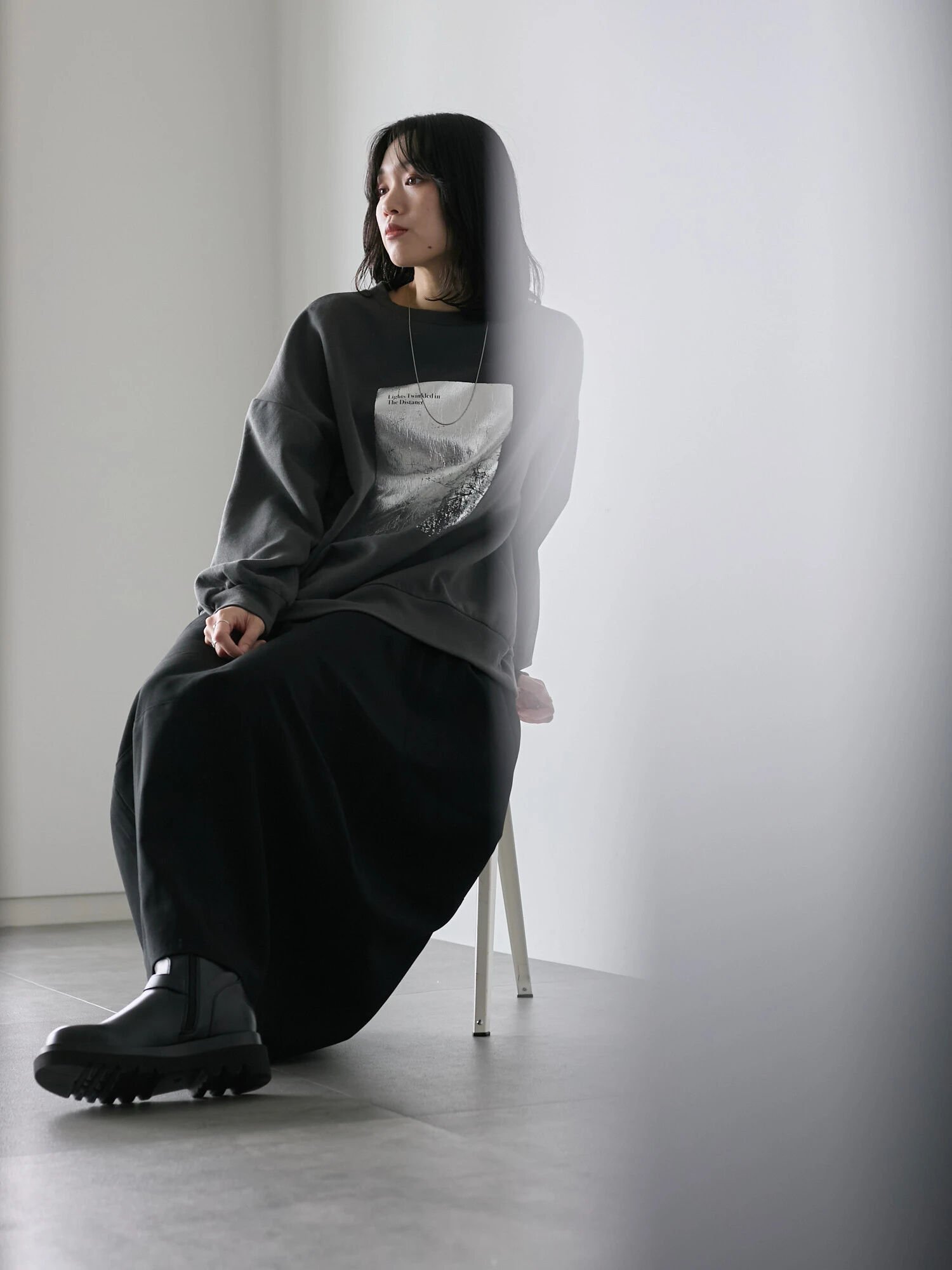 【サマンサモスモス/Samansa Mos2】の◎箔プリントスウェット インテリア・キッズ・メンズ・レディースファッション・服の通販 founy(ファニー) ファッション Fashion レディースファッション Fashion for Women トップス・カットソー Cut & Sew Tops レディースパーカー・カジュアルフーディー Casual Hoodies & Sweatshirts スウェット・クルーネックトップス Sweatshirts & Crewnecks / Relaxed Fit Sweat Tops おすすめ Recommended / Our Picks シンプル Simple, Minimal タートル Turtleneck, Turtle Collar デニム Denim, Jeans Material バランス Balance, Style Balance フロント Front, Front Design プリント Print, Printed Pattern チャコールグレー|ID: prp329100004795192 ipo3291000000034791523