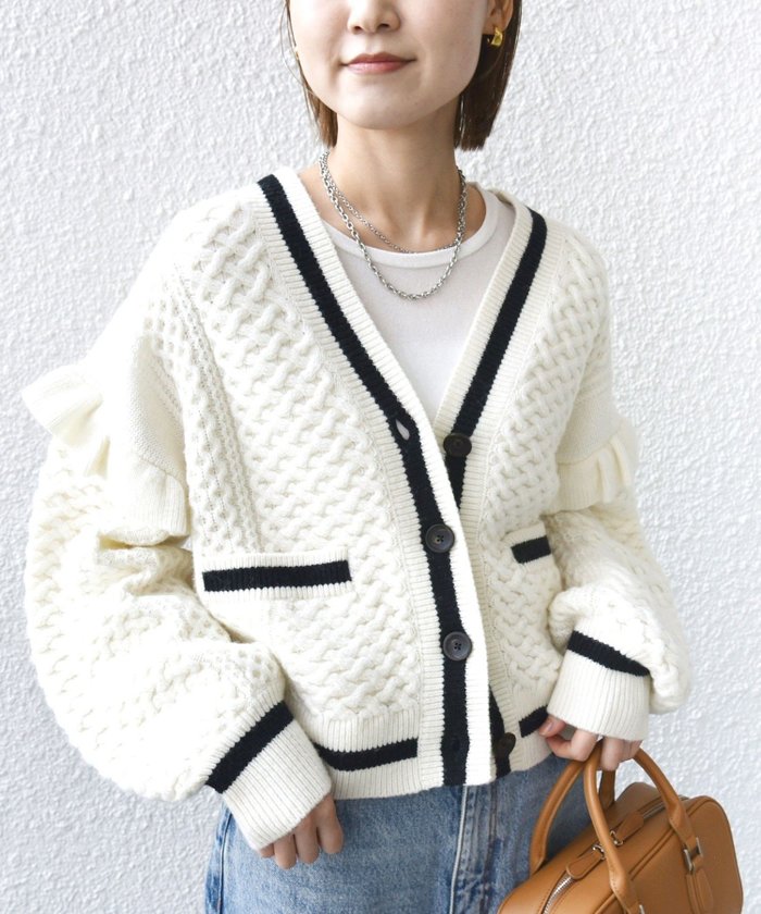 【シップス フォー ウィメン/SHIPS】の【WEB限定】袖 フリル チルデン ケーブル ライン カーディガン インテリア・キッズ・メンズ・レディースファッション・服の通販 founy(ファニー) https://founy.com/ ファッション Fashion レディースファッション Fashion for Women トップス・カットソー Cut & Sew Tops カーディガン・羽織り Layered Style Cardigans カーディガン Cardigan, Knitwear シンプル Simple, Minimal スラックス Slacks, Dress Pants タイトスカート Pencil Skirt, Tight Skirt デニム Denim, Jeans Material バランス Balance, Style Balance フェミニン Feminine, Girly フリル Frill, Ruffle 冬 Winter / This Winter |ID: prp329100004795249 ipo3291000000034791927