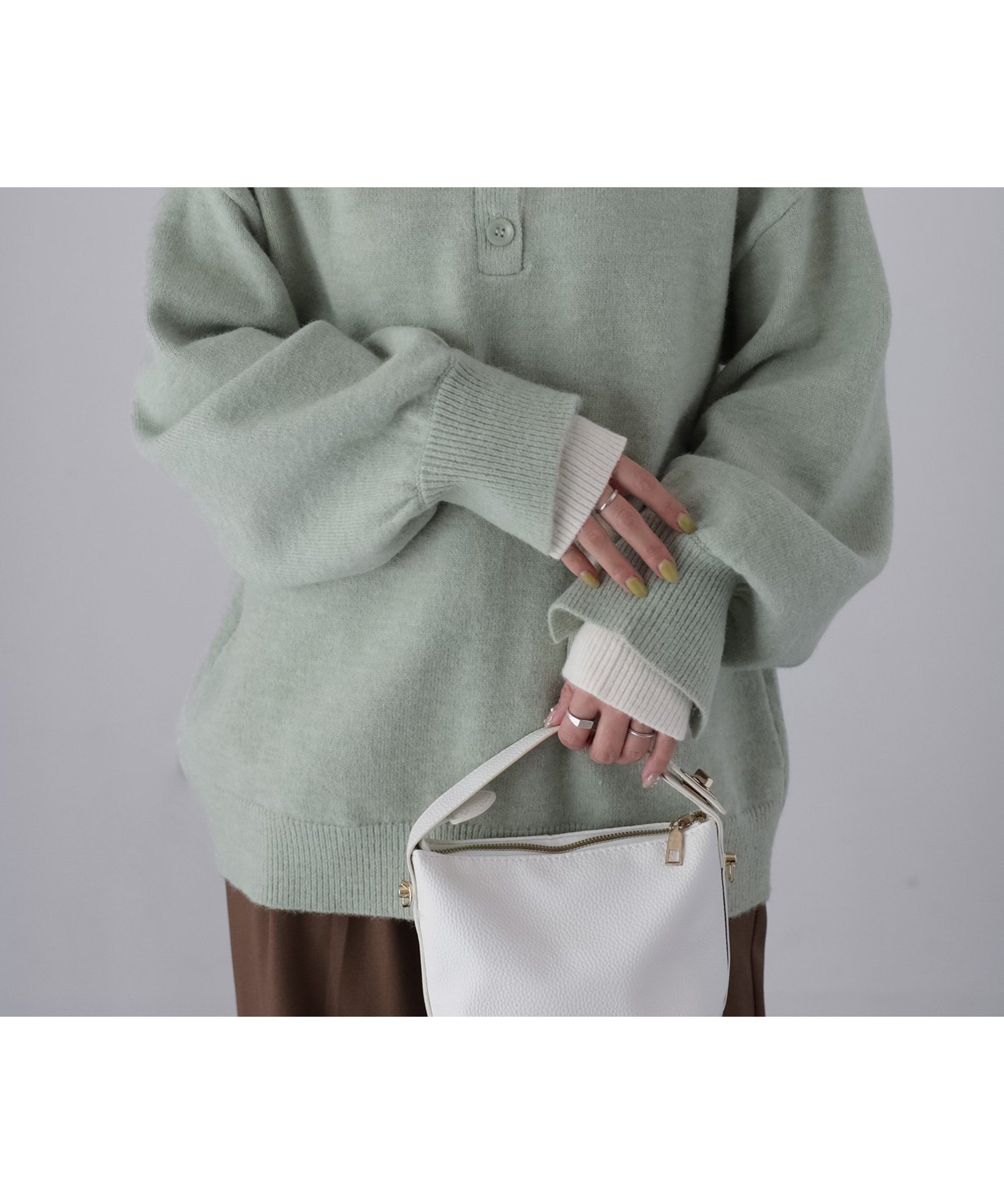 【リベリー/Riberry】の前後2WAY配色レイヤードニット インテリア・キッズ・メンズ・レディースファッション・服の通販 founy(ファニー) 　ファッション　Fashion　レディースファッション　Fashion for Women　トップス・カットソー　Cut & Sew Tops　ニット　Knit Tops & Sweaters　アクリル　Acrylic Material　イエロー　Yellow　春　Spring　秋　Autumn　シンプル　Simple, Minimal　スラックス　Slacks, Dress Pants　デニム　Denim, Jeans Material　トレンド　Trend, Trending Now　長袖　Long Sleeve, Full Sleeve　フォーマル　Formal, Dressy　ベーシック　Basic, Essential　無地　Plain, Solid Color　冬　Winter / This Winter　A/W・秋冬　Autumn/Winter　おすすめ　Recommended / Our Picks　エレガント 上品　Elegant　ミント|ID: prp329100004795316 ipo3291000000034792301