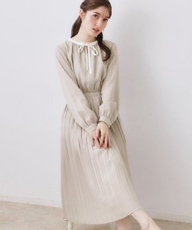 【クチュール ブローチ/Couture Brooch】の【配色・通勤】シフォンプリーツ ワンピース 人気、トレンドファッション・服の通販 founy(ファニー) ファッション Fashion レディースファッション Fashion for Women ワンピース Dresses 2026年 2026 とろみ Fluid, Flowy Fabric シフォン Chiffon, Lightweight Fabric ジョーゼット Georgette, Semi-Sheer Fabric スマート Smart, Elegant フレア Flare, Flared プリーツ Pleats, Pleated リボン Ribbon, Bow エレガント 上品 Elegant ビジネス 仕事 通勤 Business / Work / Commuting |ID:prp329100004795355