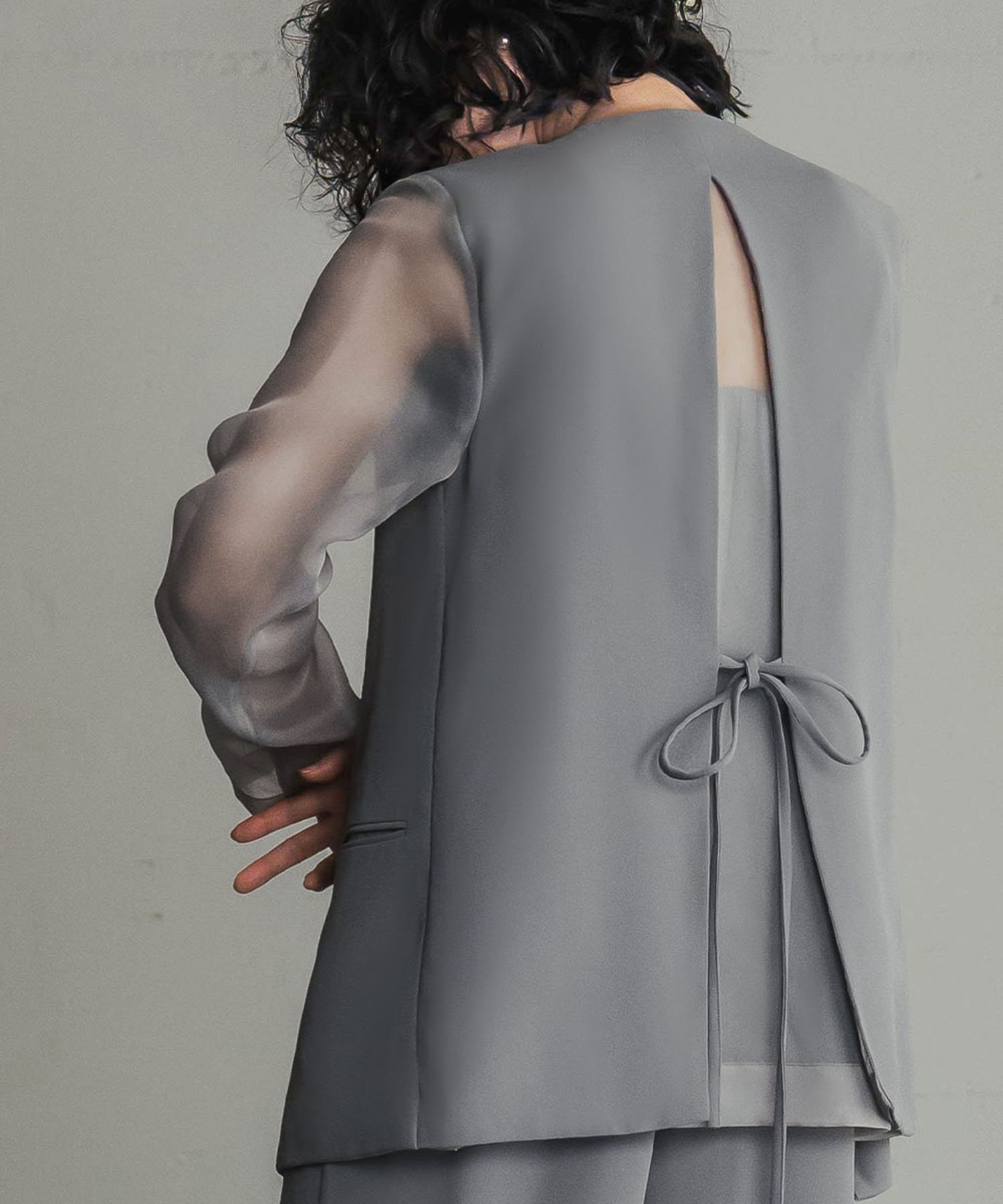 【ガール/GIRL】のジャケット・オールインワン セットアップ 結婚式 パンツドレス パーティードレス インテリア・キッズ・メンズ・レディースファッション・服の通販 founy(ファニー) ファッション Fashion レディースファッション Fashion for Women アウター Coat / Outerwear Collection レディースジャケット・軽アウター Jackets セットアップ Matching Sets レディースパンツ・ボトムス Pants & Trousers / Bottoms オーガンジー Organza Fabric ジャケット Jacket, Outerwear スリット Slit, Slit Detail セットアップ Set-Up, Coordinated Outfit ダウン Down, Puffer ドレス Dress, One-Piece フロント Front, Front Design 結婚式 Wedding GRY|ID: prp329100004795425 ipo3291000000034792855