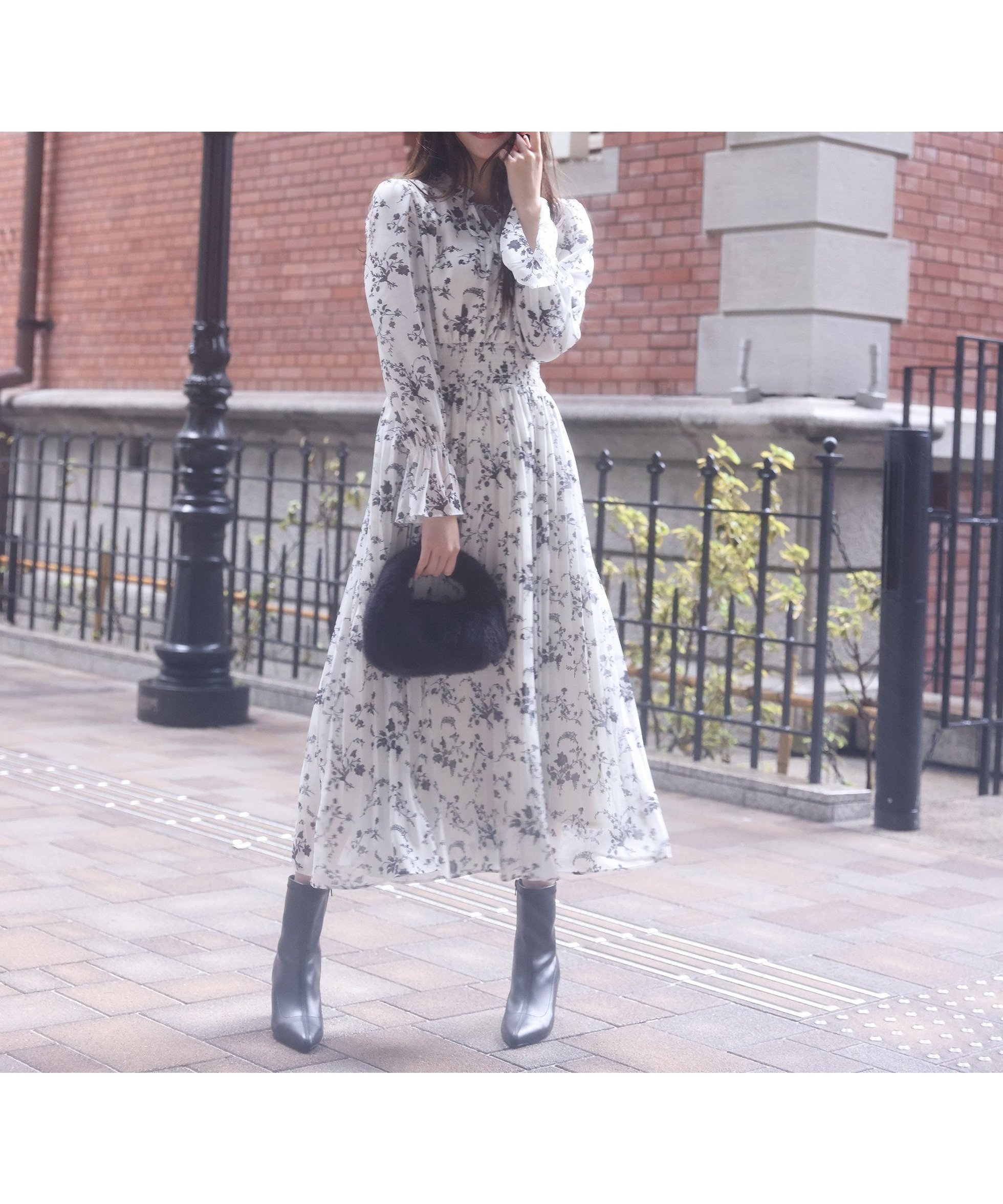 【プロポーション ボディドレッシング/PROPORTION BODY DRESSING】の花柄プリーツワンピース 25AW 人気、トレンドファッション・服の通販 founy(ファニー) 　ファッション　Fashion　レディースファッション　Fashion for Women　ワンピース　Dresses　2025年　2025　2025-2026秋冬・A/W　Autumn/Winter 2025–26 AW25–26　おすすめ　Recommended / Our Picks　シフォン　Chiffon, Lightweight Fabric　スリーブ　Sleeve, Long Sleeve / Short Sleeve　フェミニン　Feminine, Girly　フリル　Frill, Ruffle　プリーツ　Pleats, Pleated　リボン　Ribbon, Bow　 other-1|ID: prp329100004795431 ipo3291000000035171232