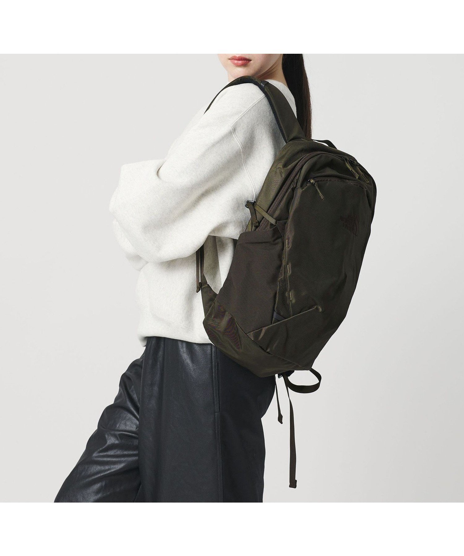 【ビューティ&ユース ユナイテッドアローズ/BEAUTY&YOUTH / UNITED ARROWS】のTHE NORTH FACE マーキュリー 16/リュック インテリア・キッズ・メンズ・レディースファッション・服の通販 founy(ファニー) 　ファッション　Fashion　レディースファッション　Fashion for Women　アウトドア　Outdoor Clothing　クッション　Cushion, Throw Pillow　ジャケット　Jacket, Outerwear　スタイリッシュ　Stylish, Fashionable　スリーブ　Sleeve, Long Sleeve / Short Sleeve　フロント　Front, Front Design　ベスト　Vest, Waistcoat　ポケット　Pocket, Pocket Detail　リュック　Backpack, Rucksack　旅行　Travel　DK.BROWN|ID: prp329100004795477 ipo3291000000035186629