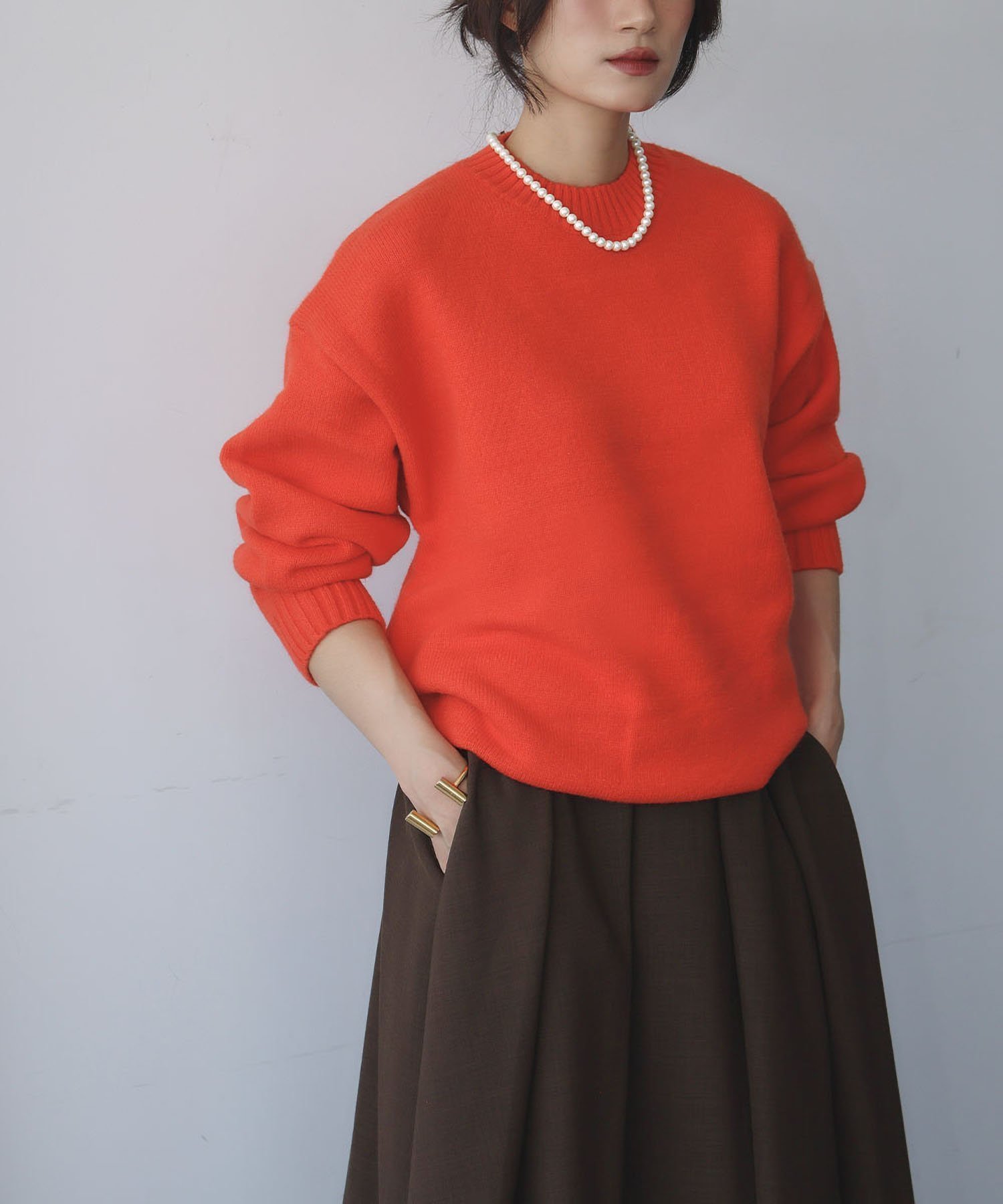 【ガール/GIRL】のネックレス付き クルーネック カラー ニット プルオーバー インテリア・キッズ・メンズ・レディースファッション・服の通販 founy(ファニー) 　ファッション　Fashion　レディースファッション　Fashion for Women　トップス・カットソー　Cut & Sew Tops　ニット　Knit Tops & Sweaters　カジュアルプルオーバー・ニットトップス　Pullovers & Knit Tops / Casual Pullovers　ジュエリー　Jewelry　ネックレス　Necklaces & Pendants　イエロー　Yellow　オレンジ　Orange　秋　Autumn　カラフル　Colorful Design　シンプル　Simple, Minimal　チョーカー　Tulle, Mesh Fabric　ネックレス　Necklace, Pendant Necklace　パープル　Purple, Violet　冬　Winter / This Winter　再入荷　Restock / Back in Stock　おすすめ　Recommended / Our Picks　エレガント 上品　Elegant　OR|ID: prp329100004795492 ipo3291000000034793251