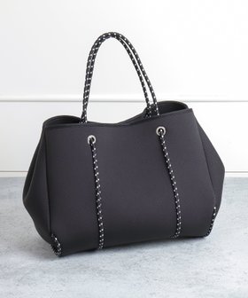 【アルテミス バイ ダイアナ/artemis by DIANA】の大容量 ネオプレントートバッグ 人気、トレンドファッション・服の通販 founy(ファニー) ファッション Fashion レディースファッション Fashion for Women バッグ Bags シンプル Simple, Minimal フォルム Silhouette, Form ポケット Pocket, Pocket Detail マグネット Magnet, Magnetic Closure 再入荷 Restock / Back in Stock 旅行 Travel ビジネス 仕事 通勤 Business / Work / Commuting |ID:prp329100004795508