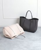 【アルテミス バイ ダイアナ/artemis by DIANA】の大容量 ネオプレントートバッグ 人気、トレンドファッション・服の通販 founy(ファニー) ファッション Fashion レディースファッション Fashion for Women バッグ Bags シンプル Simple, Minimal フォルム Silhouette, Form ポケット Pocket, Pocket Detail マグネット Magnet, Magnetic Closure 再入荷 Restock / Back in Stock 旅行 Travel ビジネス 仕事 通勤 Business / Work / Commuting thumbnail ベージュ生地|ID: prp329100004795508 ipo3291000000035241454