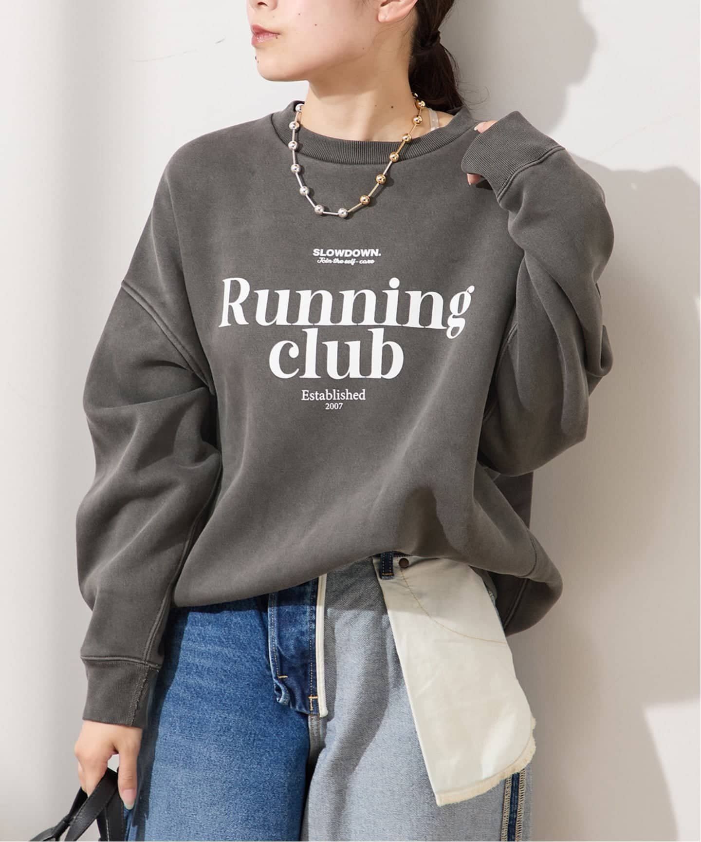 【ジャーナルスタンダード レサージュ/journal standard L'essage】の【RUNNING~】ピグメントスウェットプルオーバー インテリア・キッズ・メンズ・レディースファッション・服の通販 founy(ファニー) 　ファッション　Fashion　レディースファッション　Fashion for Women　トップス・カットソー　Cut & Sew Tops　レディースパーカー・カジュアルフーディー　Casual Hoodies & Sweatshirts　カジュアルプルオーバー・ニットトップス　Pullovers & Knit Tops / Casual Pullovers　スウェット・クルーネックトップス　Sweatshirts & Crewnecks / Relaxed Fit Sweat Tops　インディゴ　Indigo Denim　インナー　Innerwear　ジャケット　Jacket, Outerwear　スウェット / スエット　Sweatshirt, Sweatwear　デニム　Denim, Jeans Material　プリント　Print, Printed Pattern　ブラック|ID: prp329100004795530 ipo3291000000034793446
